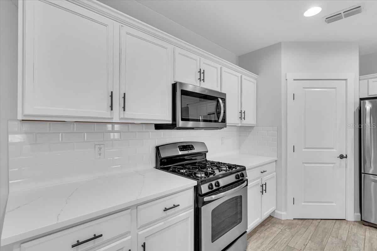 11790 FOREST PARK CIR, BRADENTON, FL, 34211