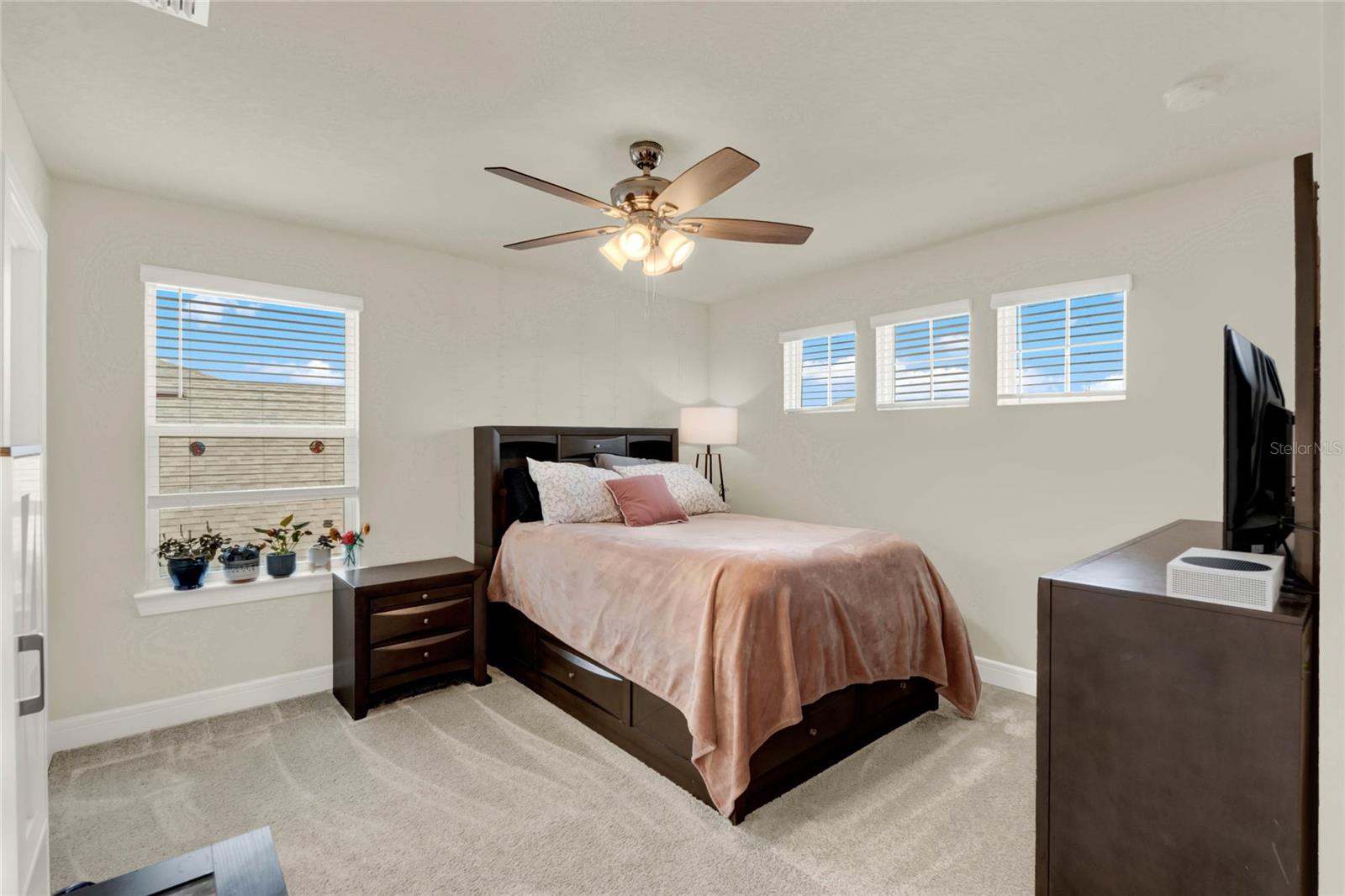 4588 GLIDING WAVE ST, WINTER GARDEN, FL, 34787
