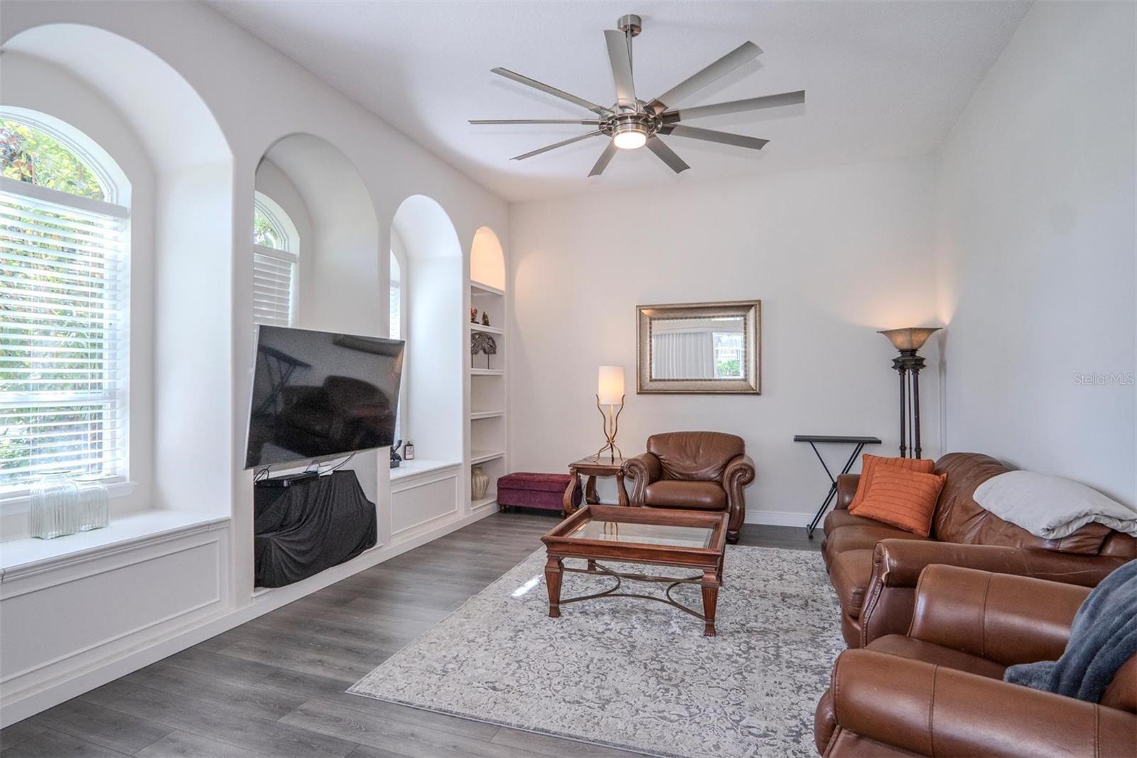 9226 HIGHLAND RIDGE WAY, TAMPA, FL, 33647