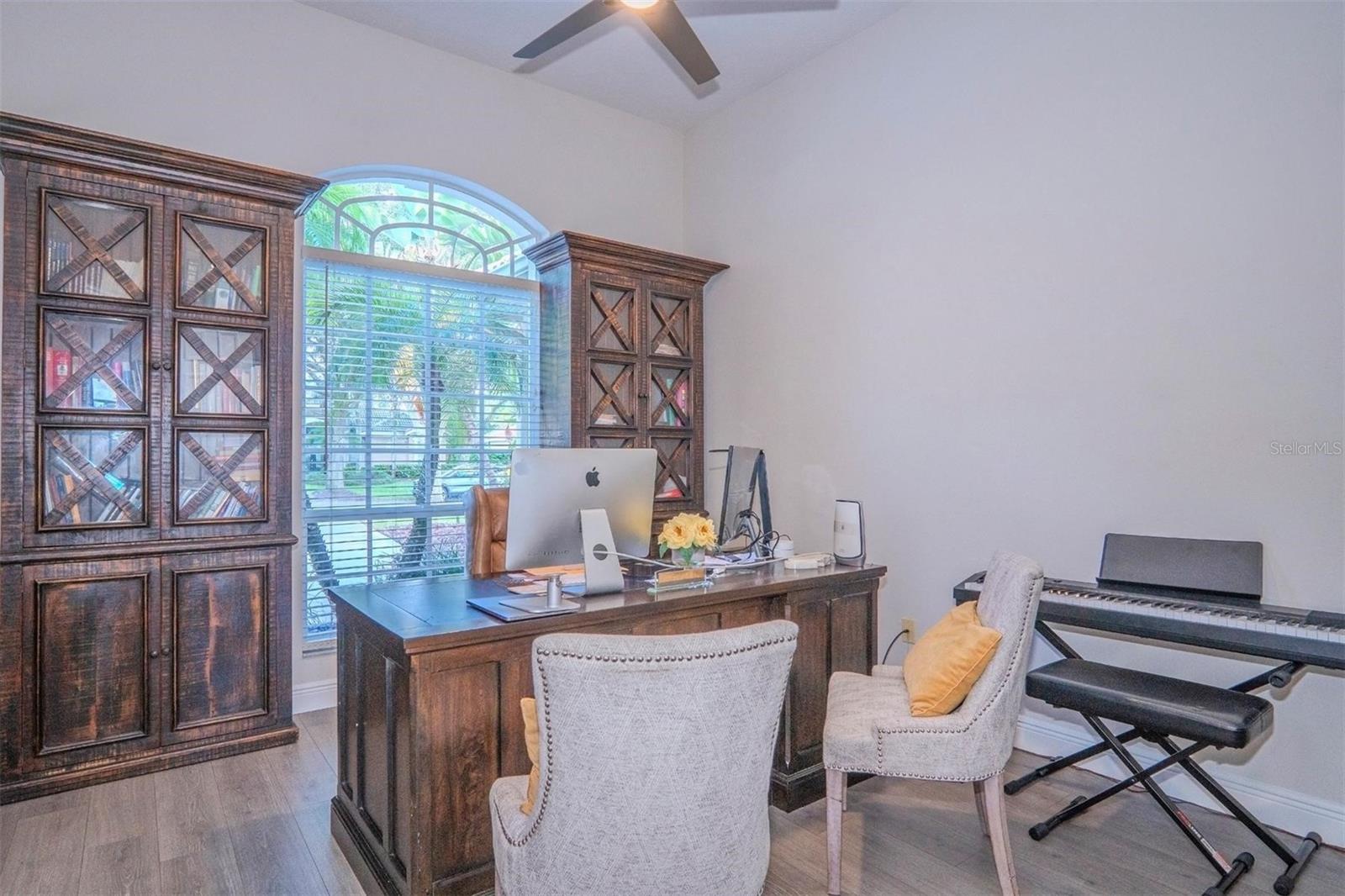 9226 HIGHLAND RIDGE WAY, TAMPA, FL, 33647