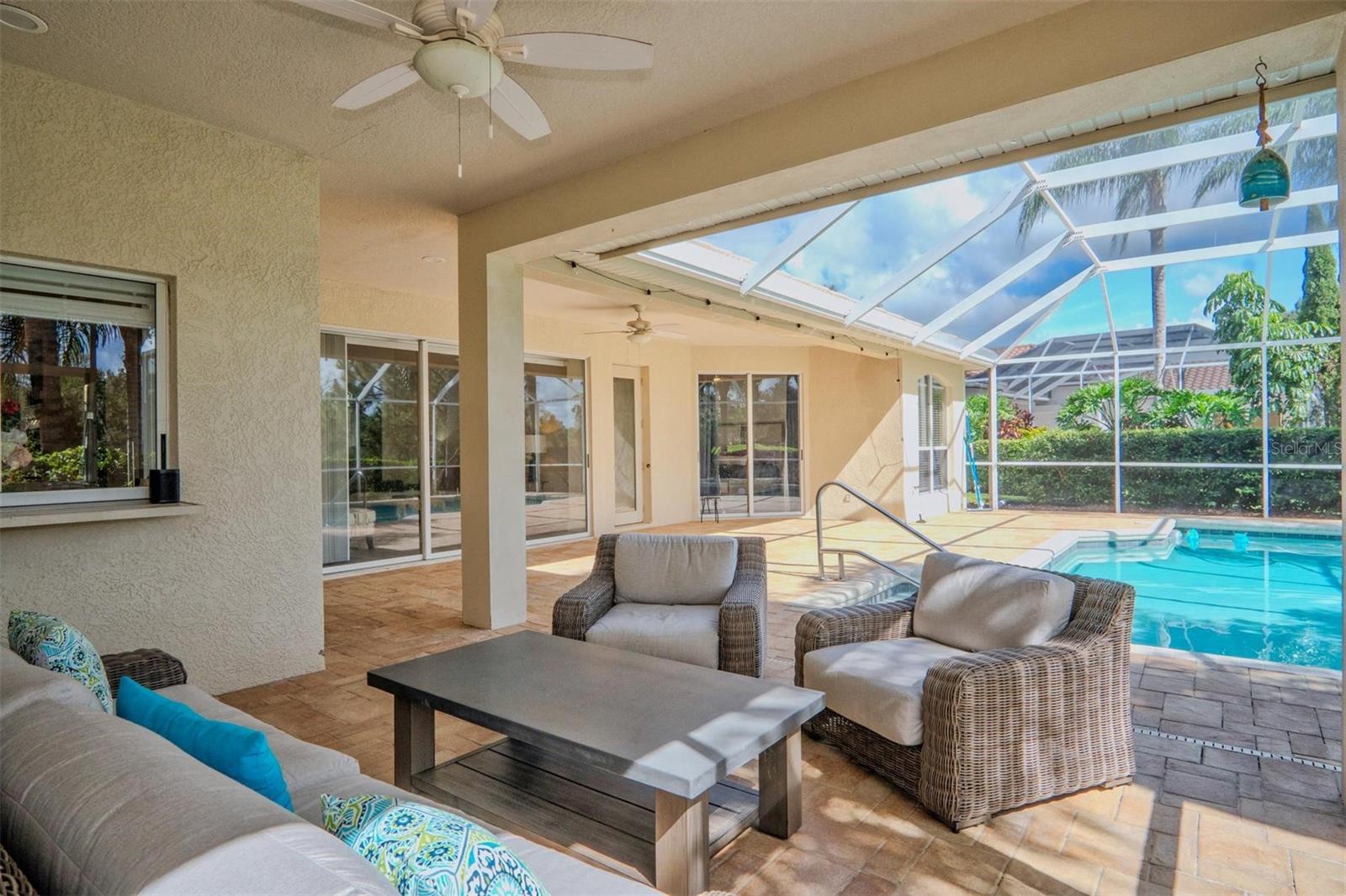 9226 HIGHLAND RIDGE WAY, TAMPA, FL, 33647