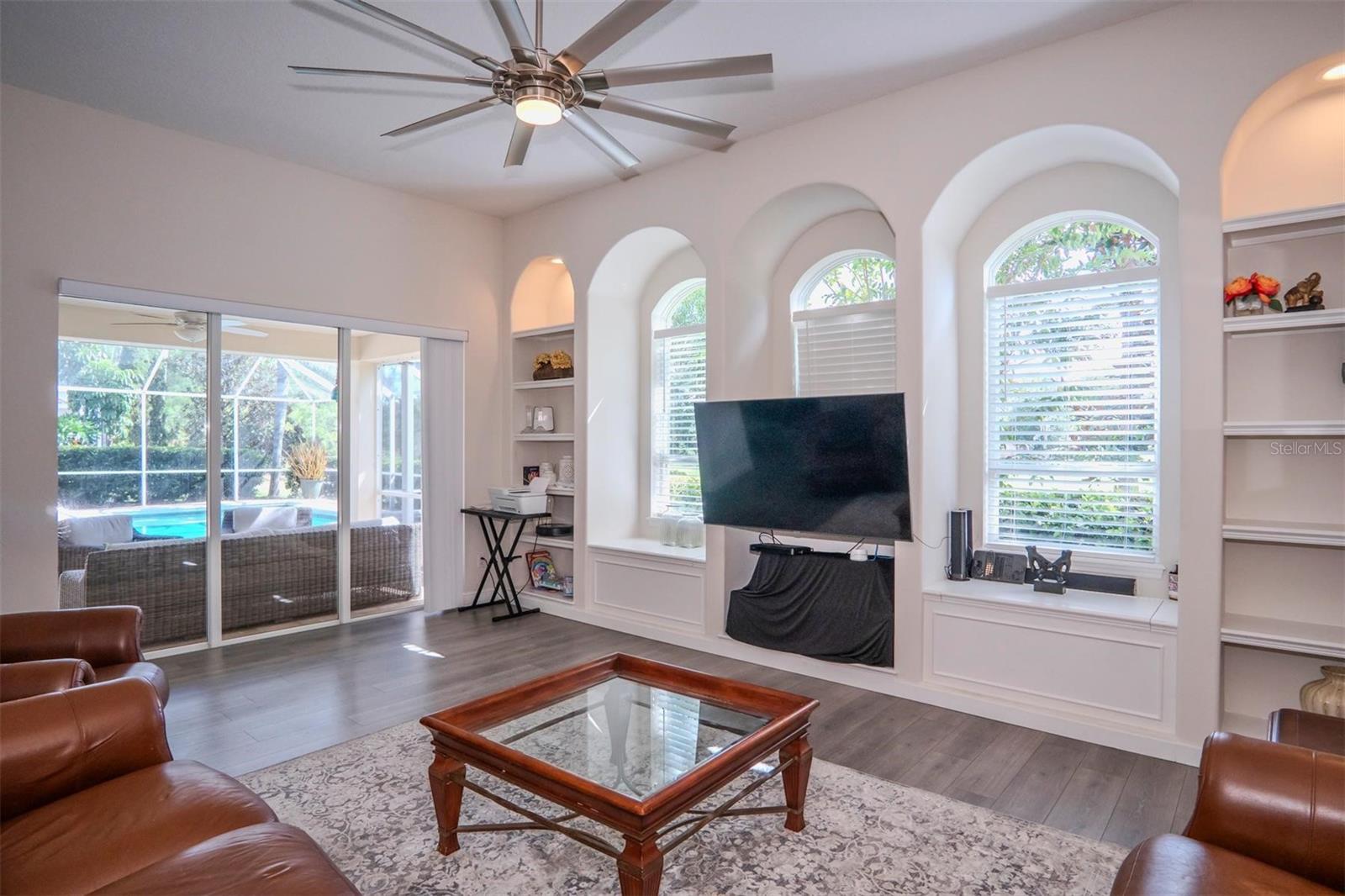 9226 HIGHLAND RIDGE WAY, TAMPA, FL, 33647