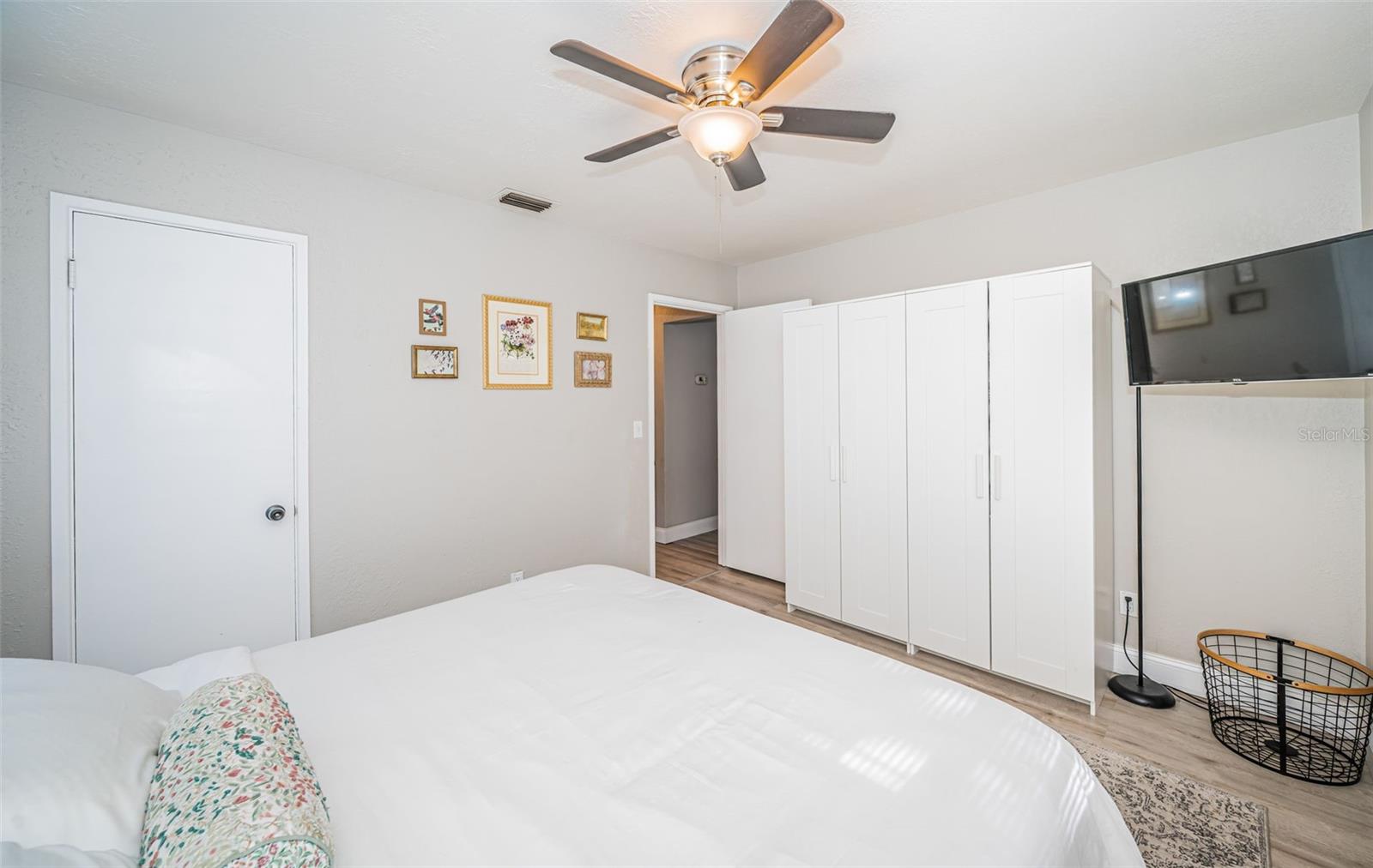 2549 47TH AVE N, ST PETERSBURG, FL, 33714