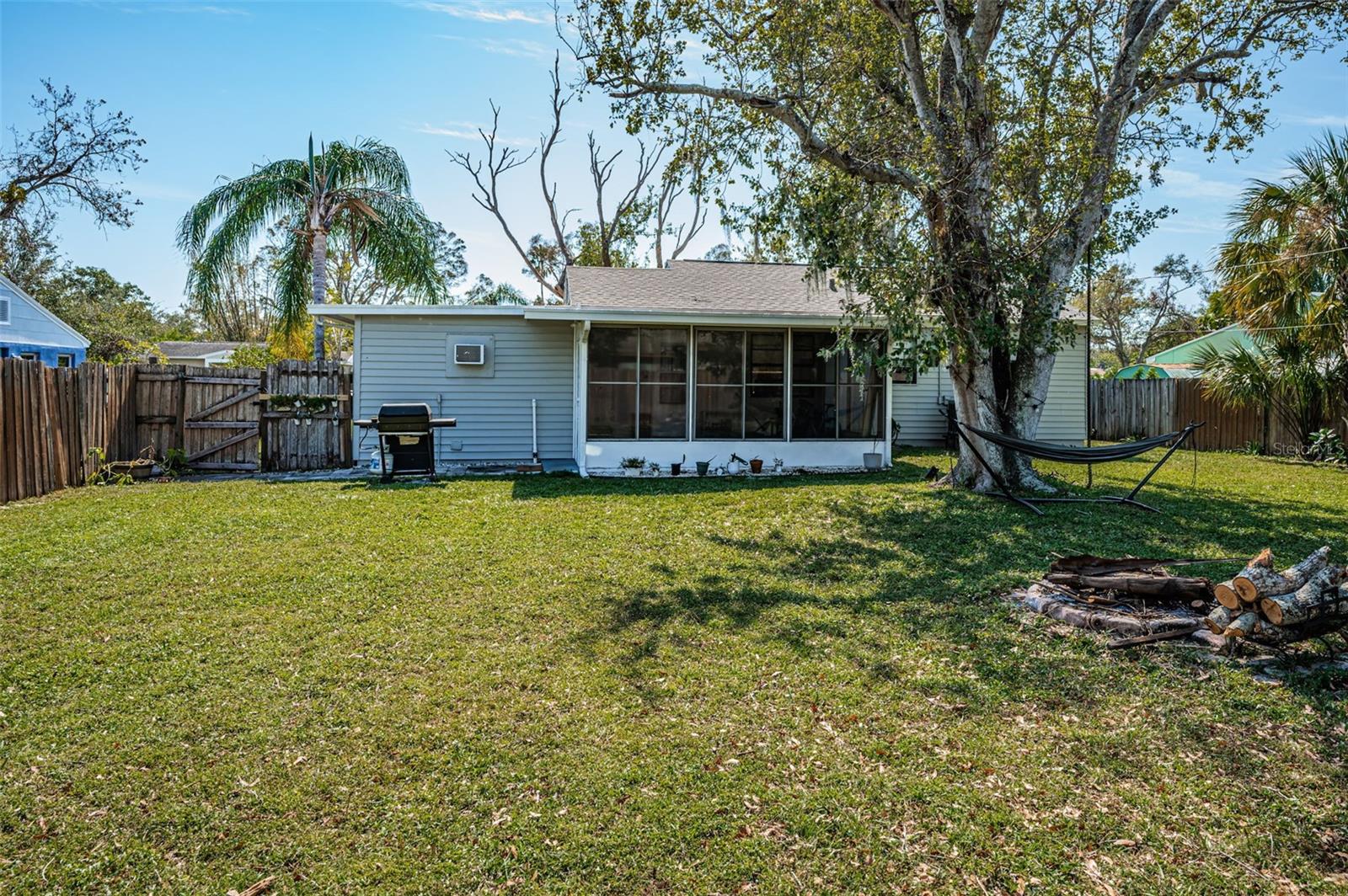 2549 47TH AVE N, ST PETERSBURG, FL, 33714