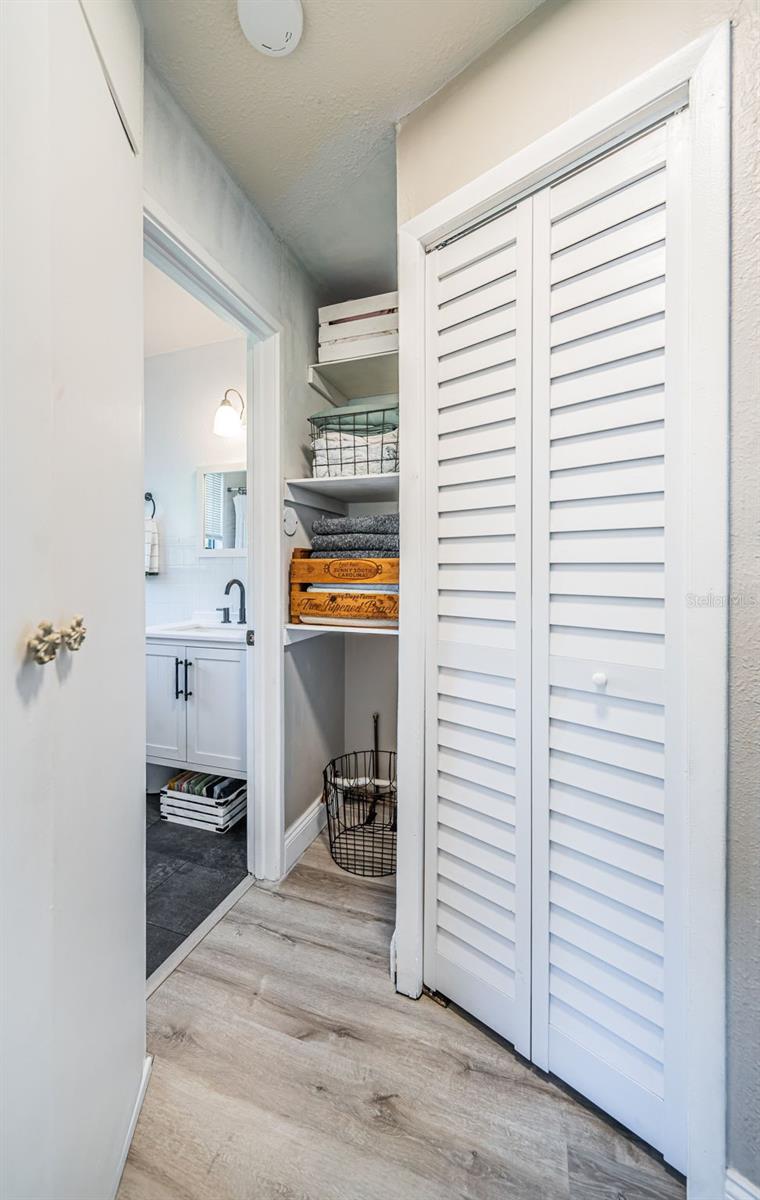 2549 47TH AVE N, ST PETERSBURG, FL, 33714