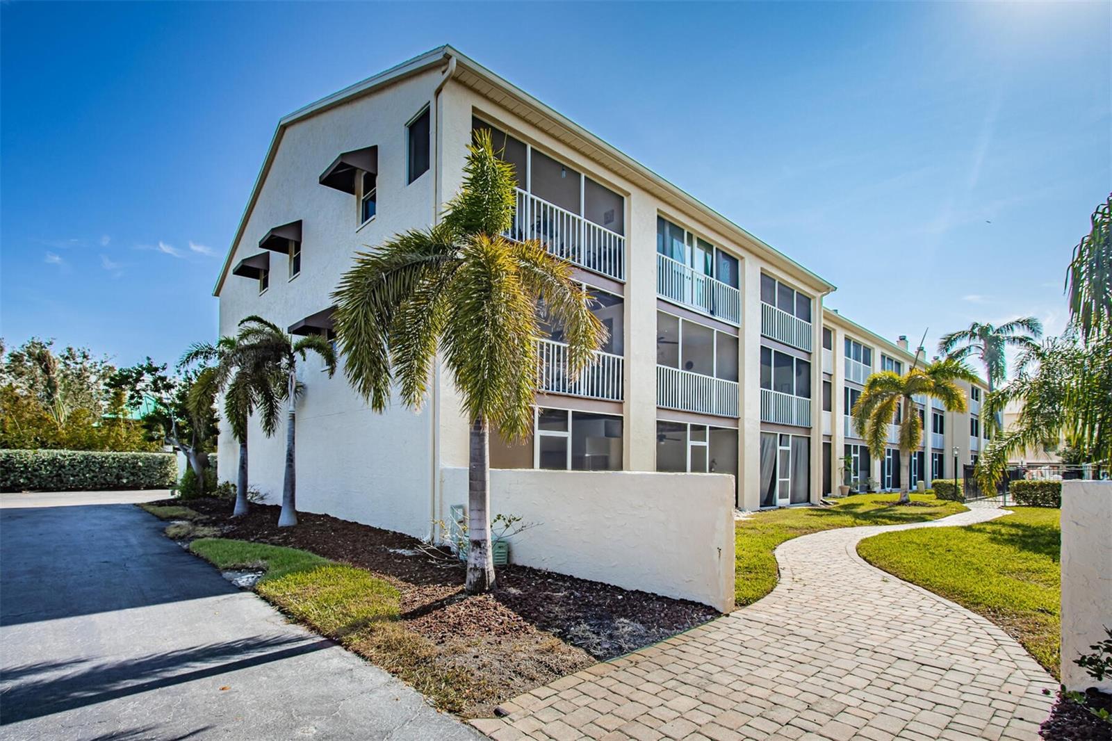 465 PINELLAS BAYWAY S #311, ST PETERSBURG, FL, 33715