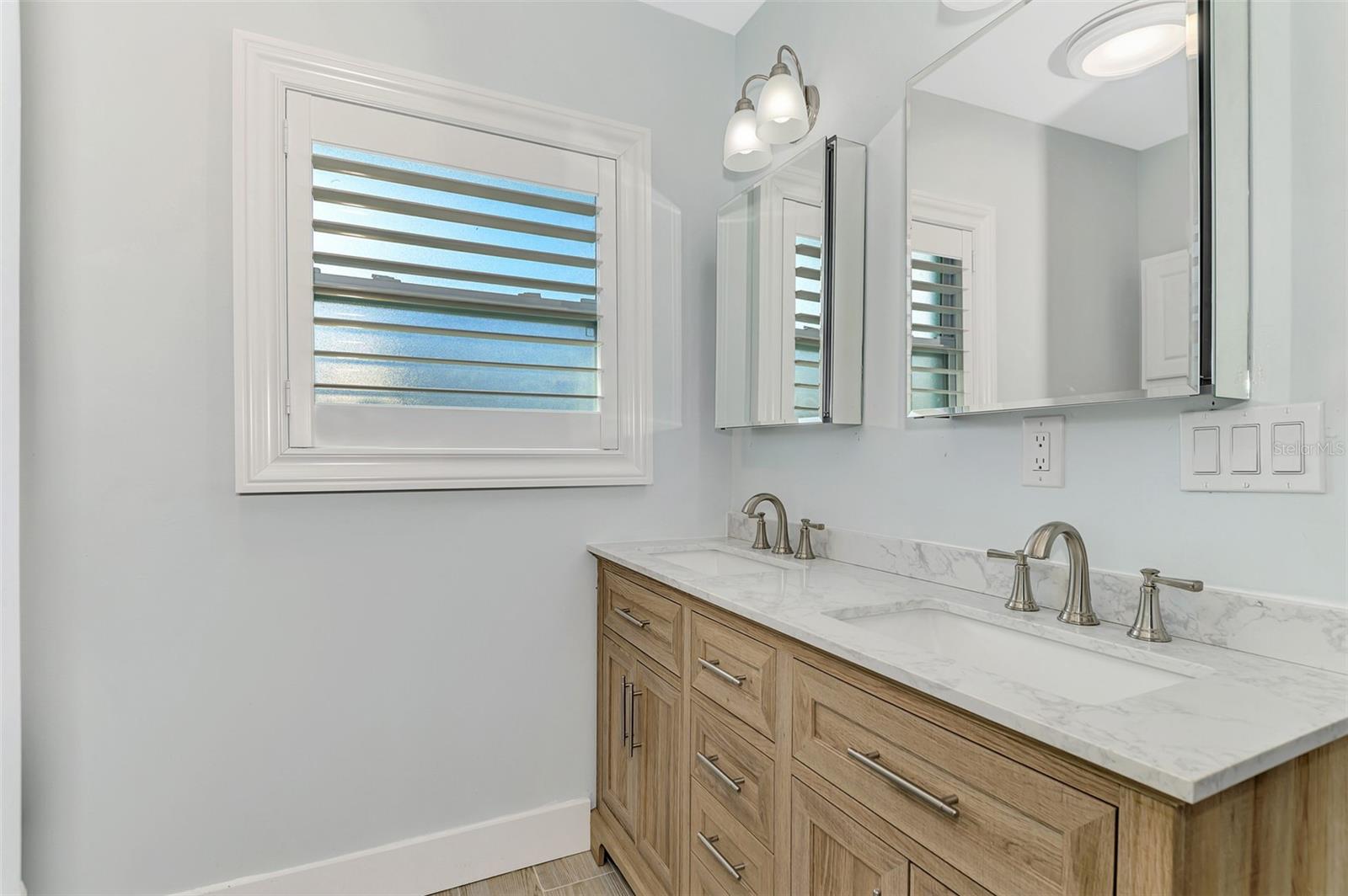 400 DONA DR, NOKOMIS, FL, 34275