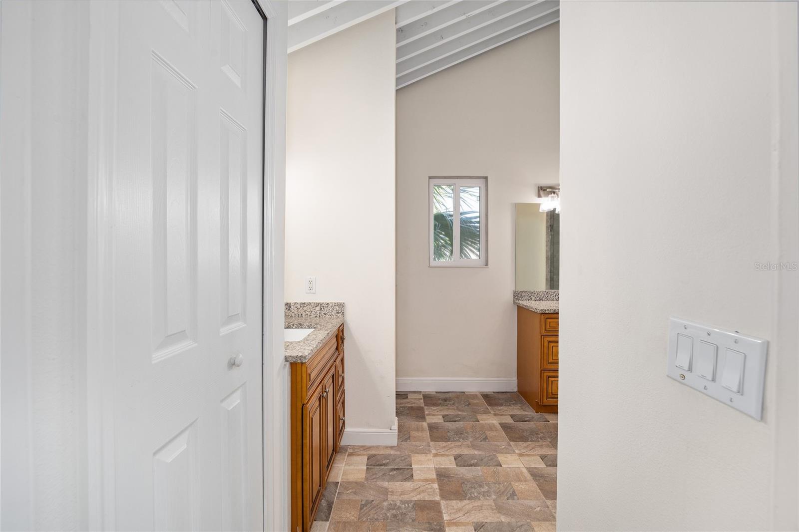 652 SILVER PASS, OCALA, FL, 34472