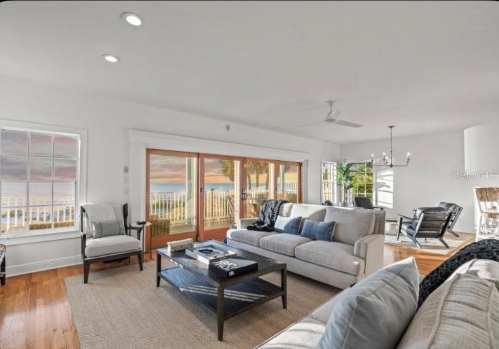 20060 GULF BLVD, INDIAN SHORES, FL, 33785