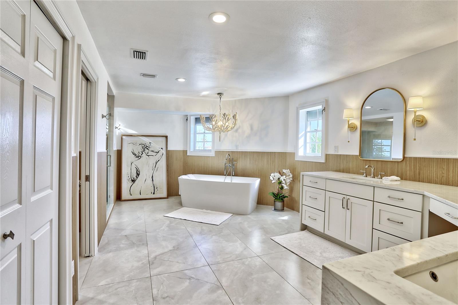 20060 GULF BLVD, INDIAN SHORES, FL, 33785