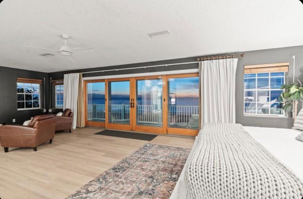 20060 GULF BLVD, INDIAN SHORES, FL, 33785