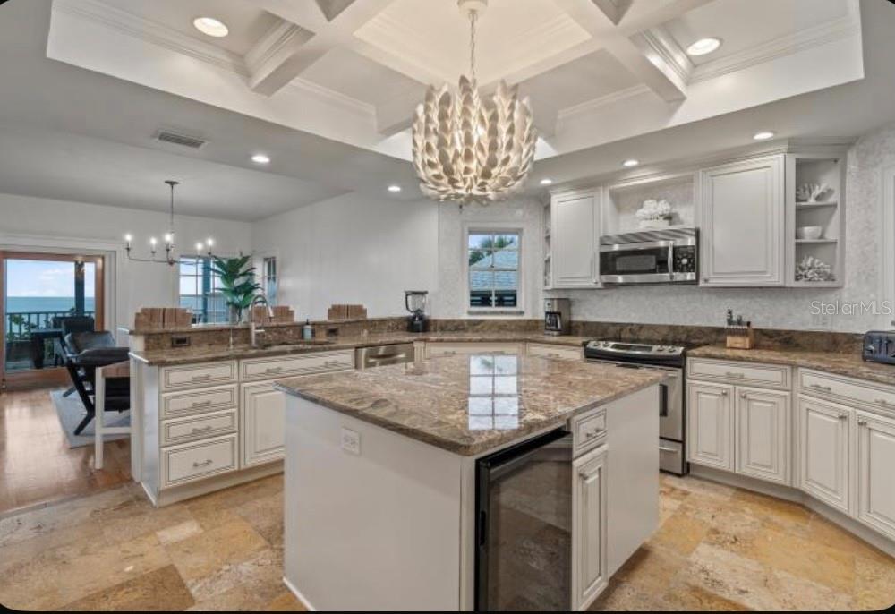 20060 GULF BLVD, INDIAN SHORES, FL, 33785