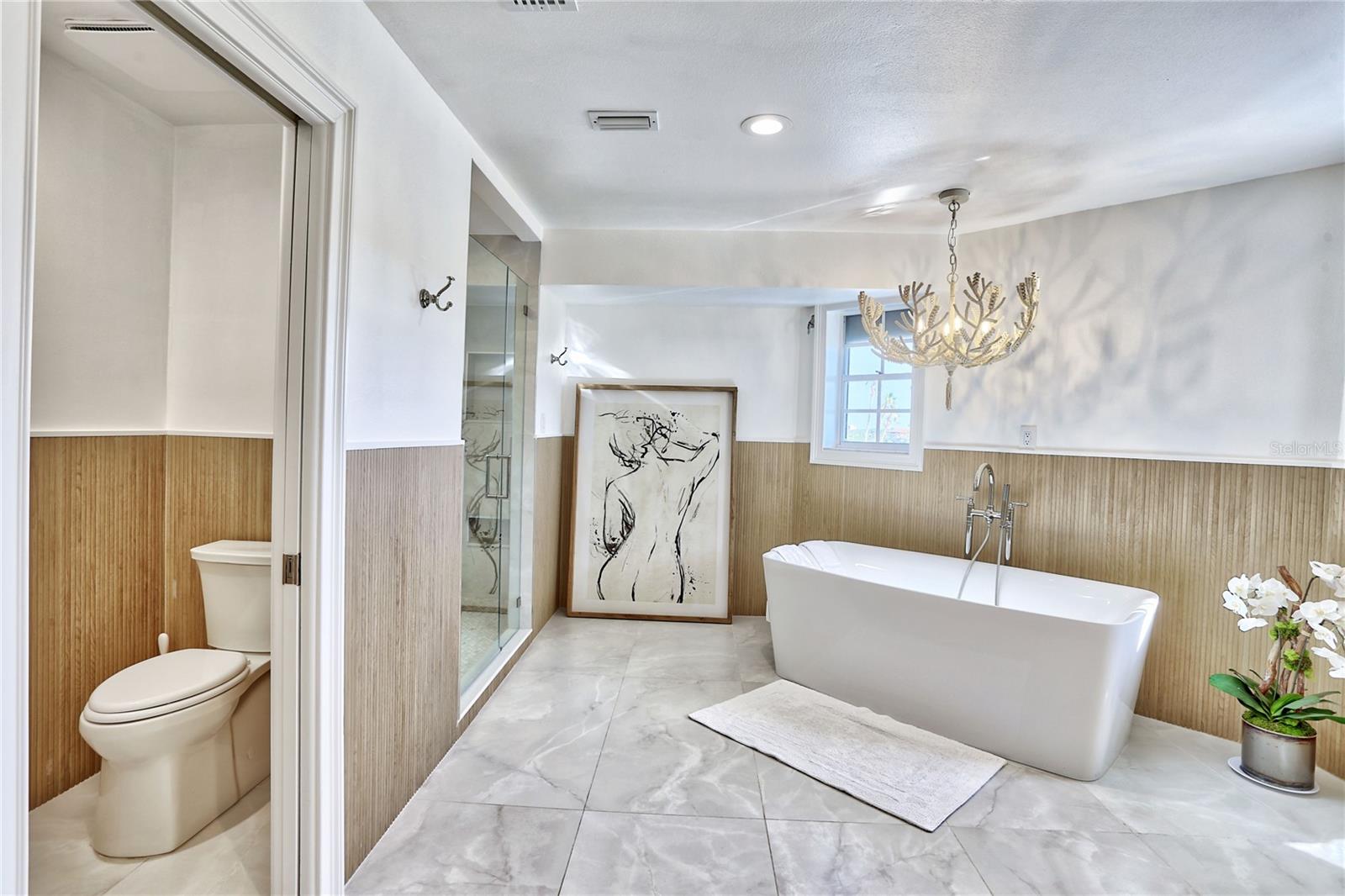 20060 GULF BLVD, INDIAN SHORES, FL, 33785