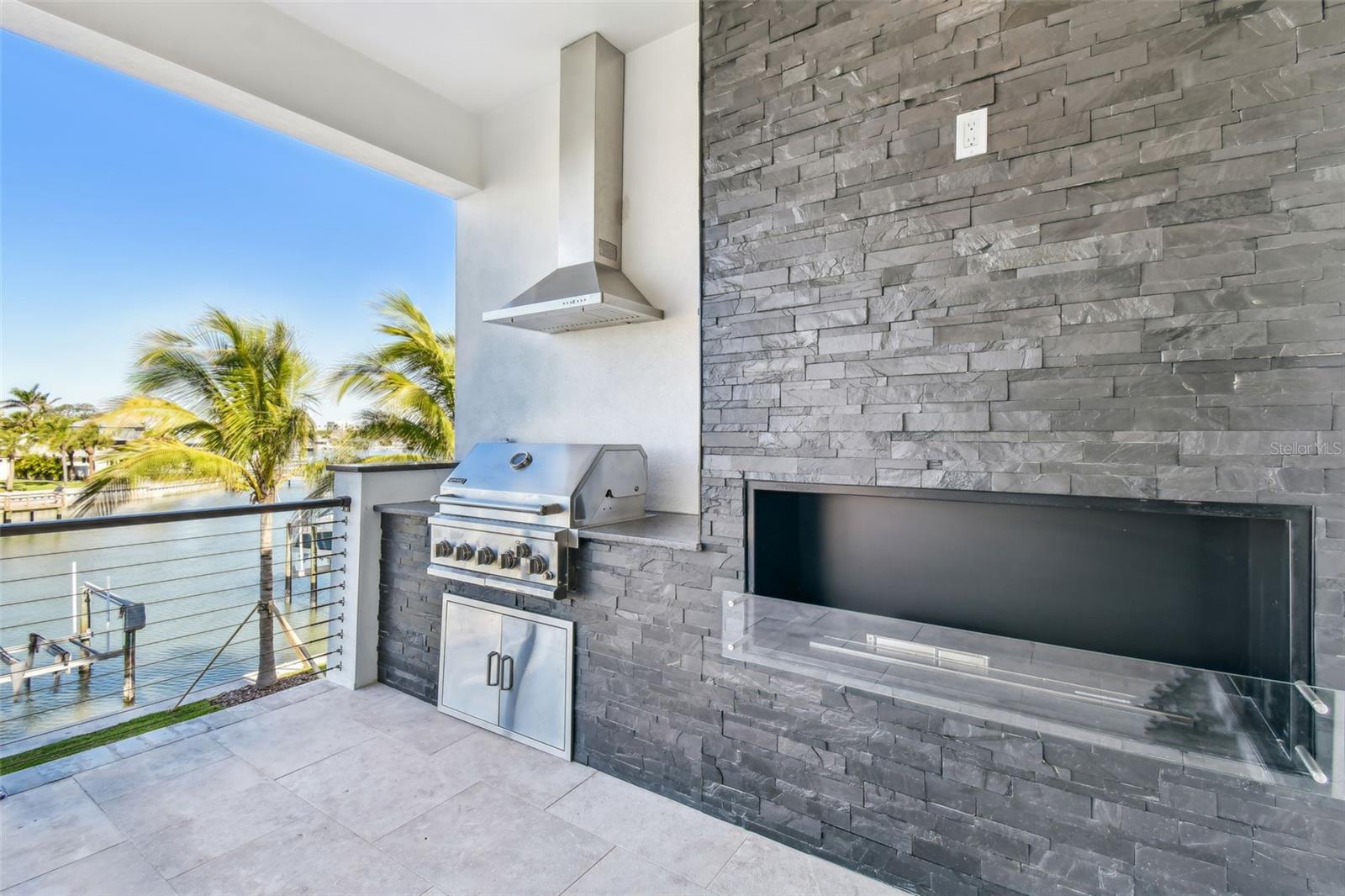 2832 W VINA DEL MAR BLVD, ST PETE BEACH, FL, 33706