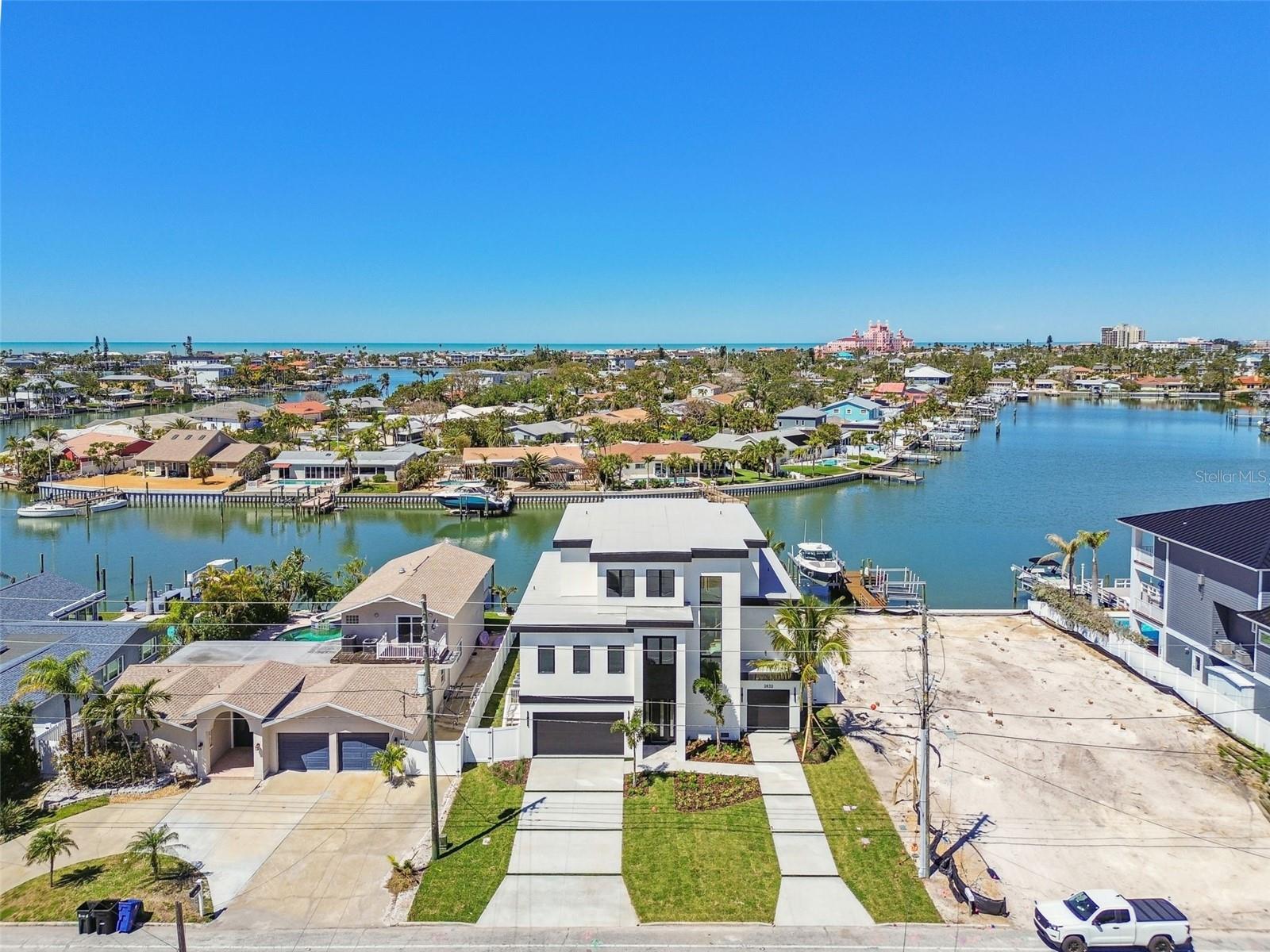 2832 W VINA DEL MAR BLVD, ST PETE BEACH, FL, 33706