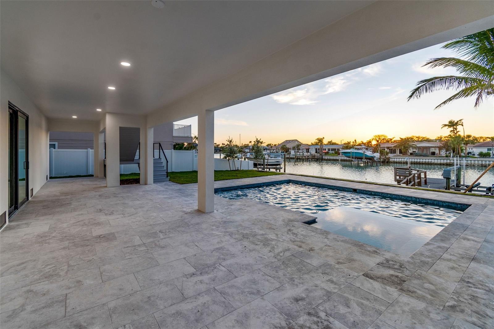 2832 W VINA DEL MAR BLVD, ST PETE BEACH, FL, 33706
