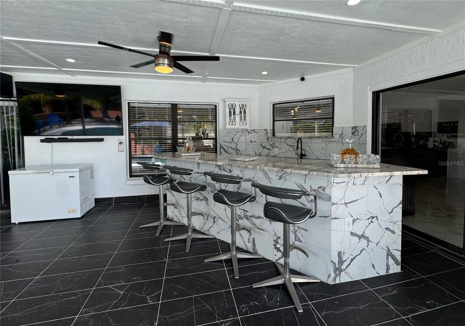 2706 FALLING LEAVES DR, VALRICO, FL, 33596