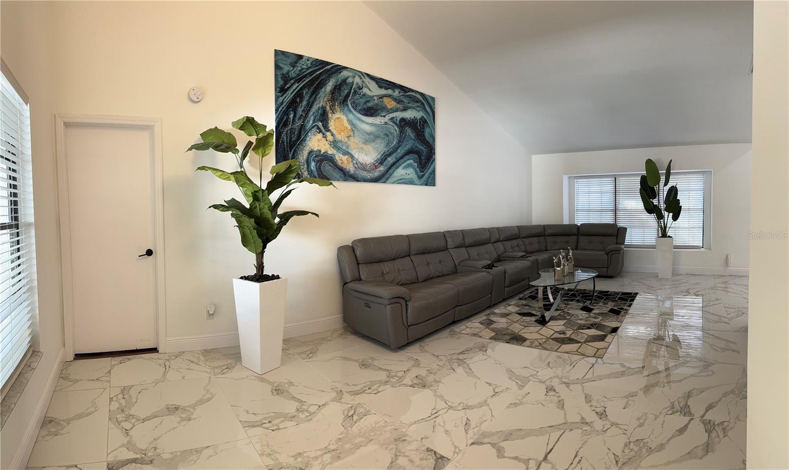 2706 FALLING LEAVES DR, VALRICO, FL, 33596