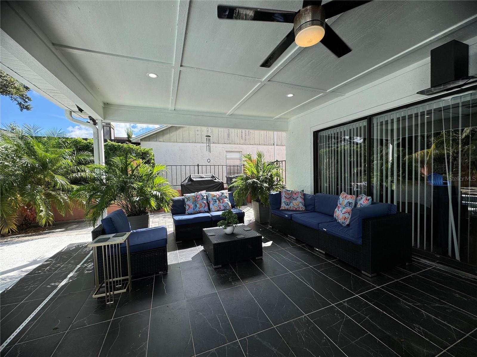 2706 FALLING LEAVES DR, VALRICO, FL, 33596
