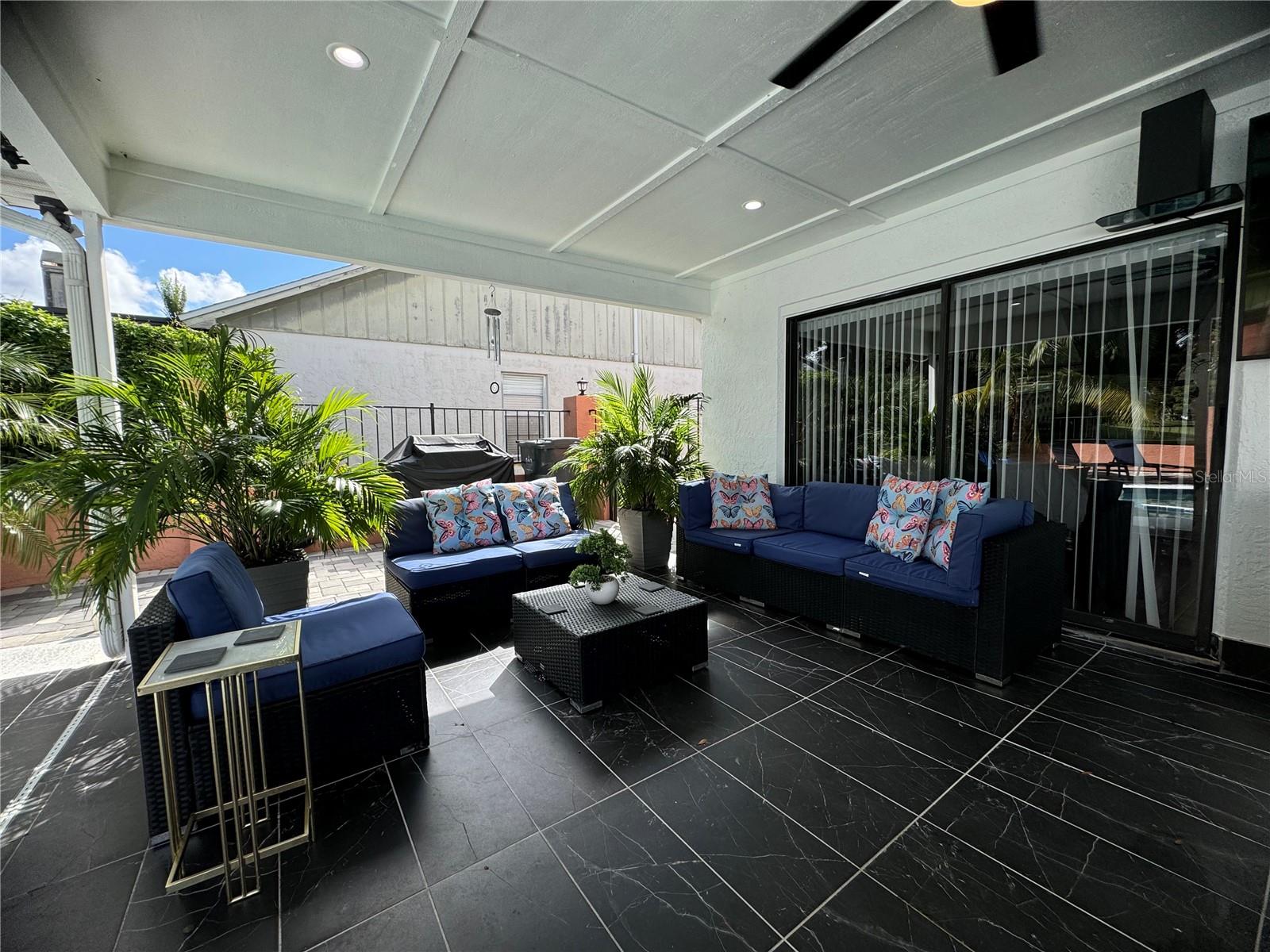 2706 FALLING LEAVES DR, VALRICO, FL, 33596