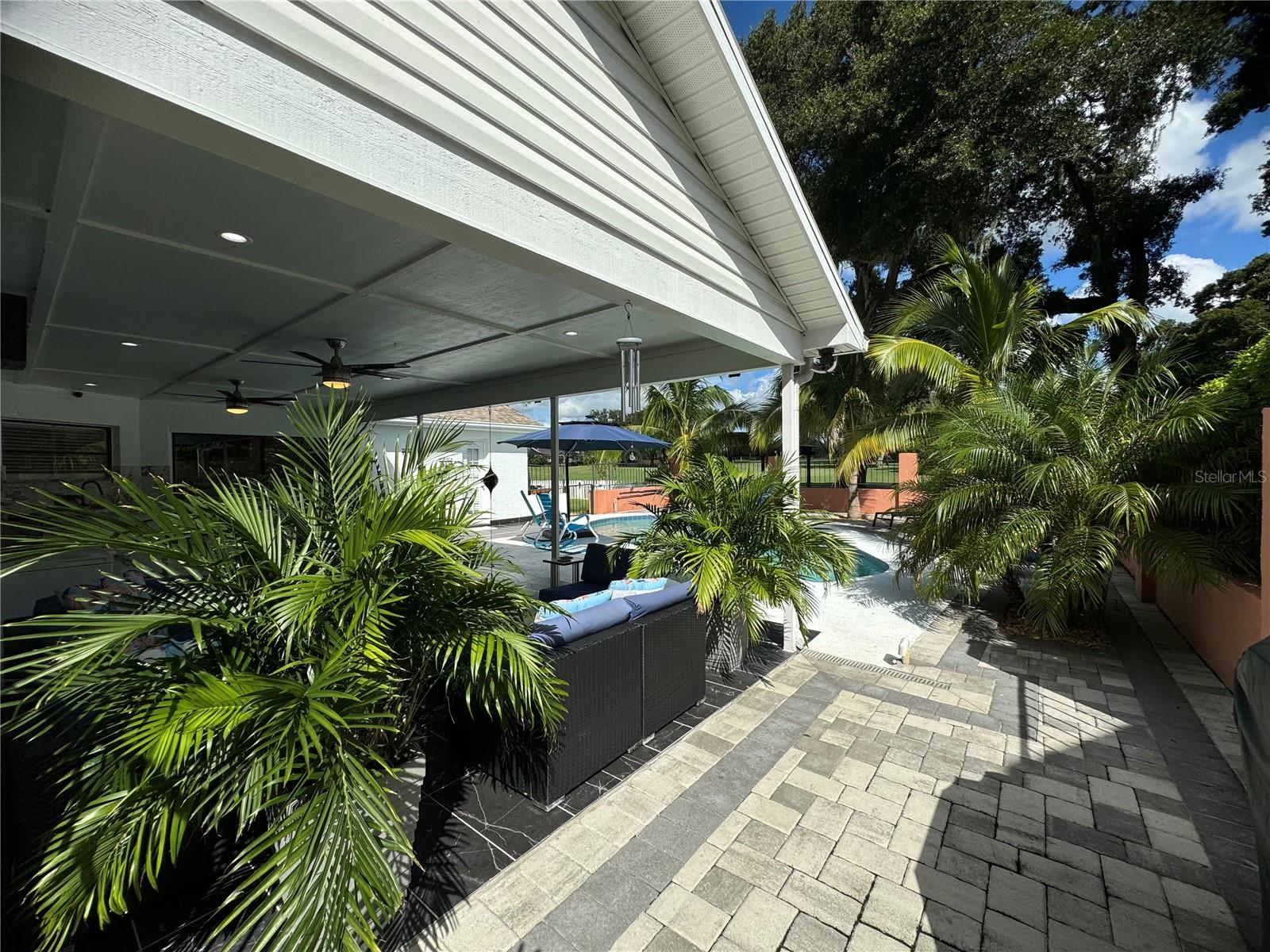 2706 FALLING LEAVES DR, VALRICO, FL, 33596