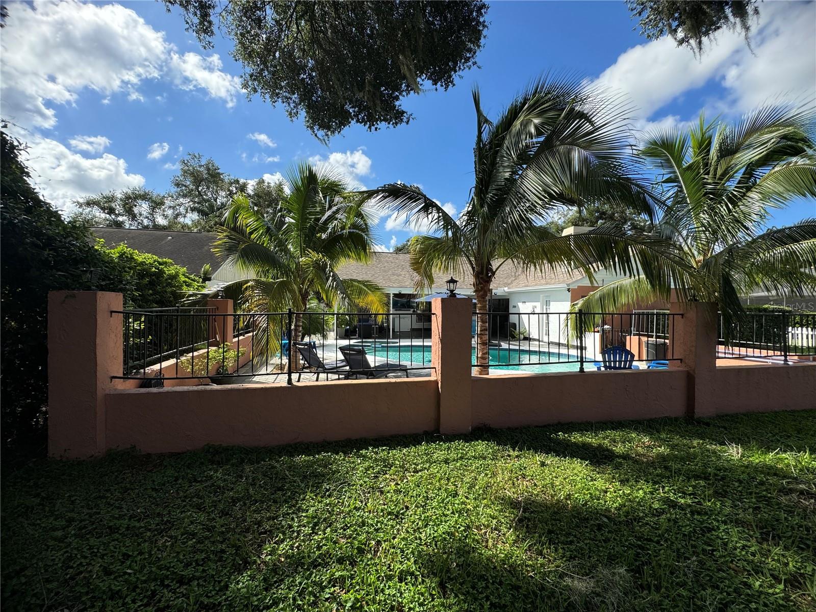 2706 FALLING LEAVES DR, VALRICO, FL, 33596
