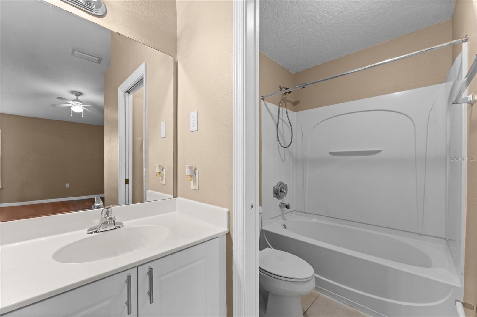 2782 CLUB CORTILE CIR #B, KISSIMMEE, FL, 34746