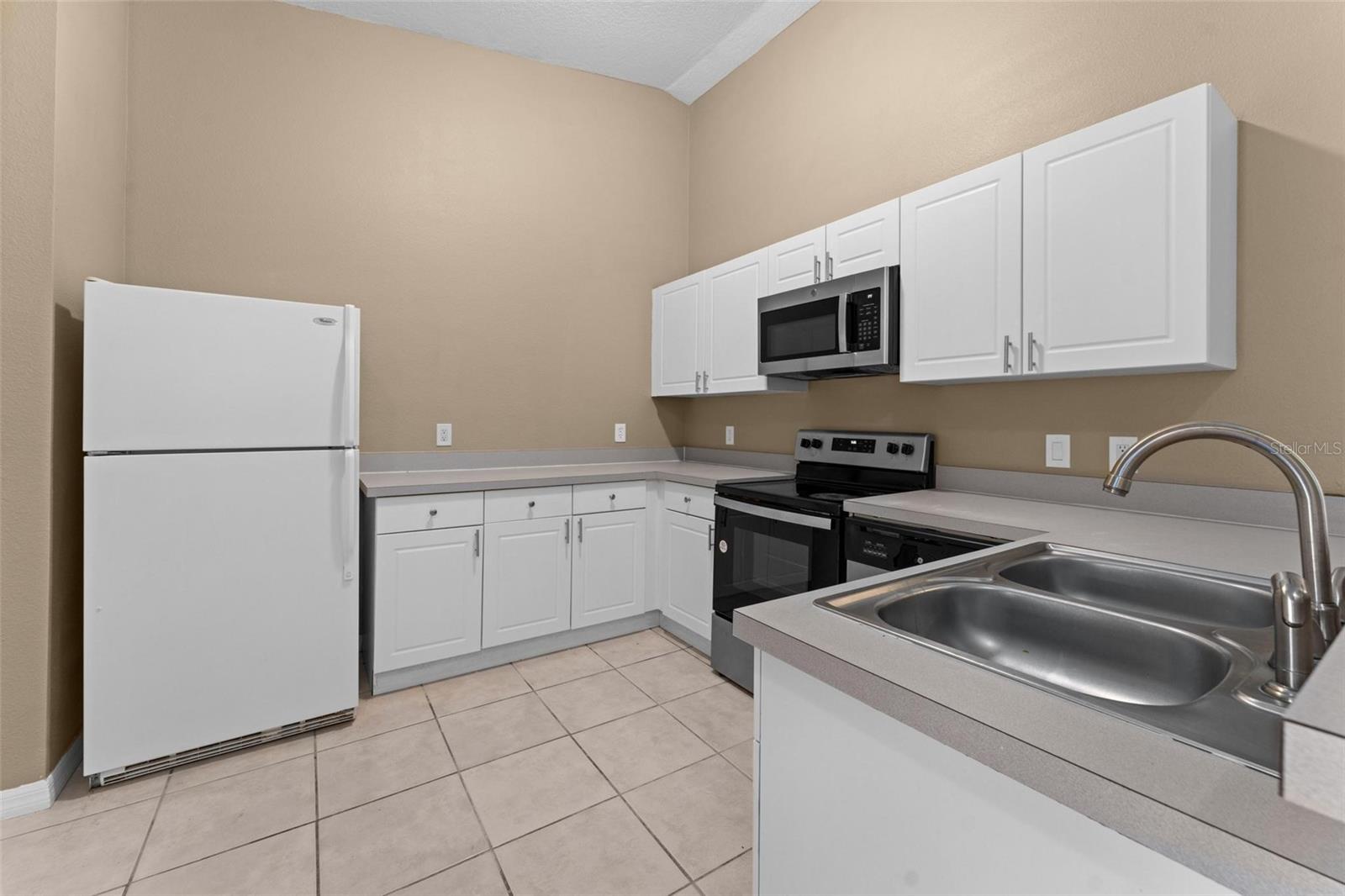 2782 CLUB CORTILE CIR #B, KISSIMMEE, FL, 34746