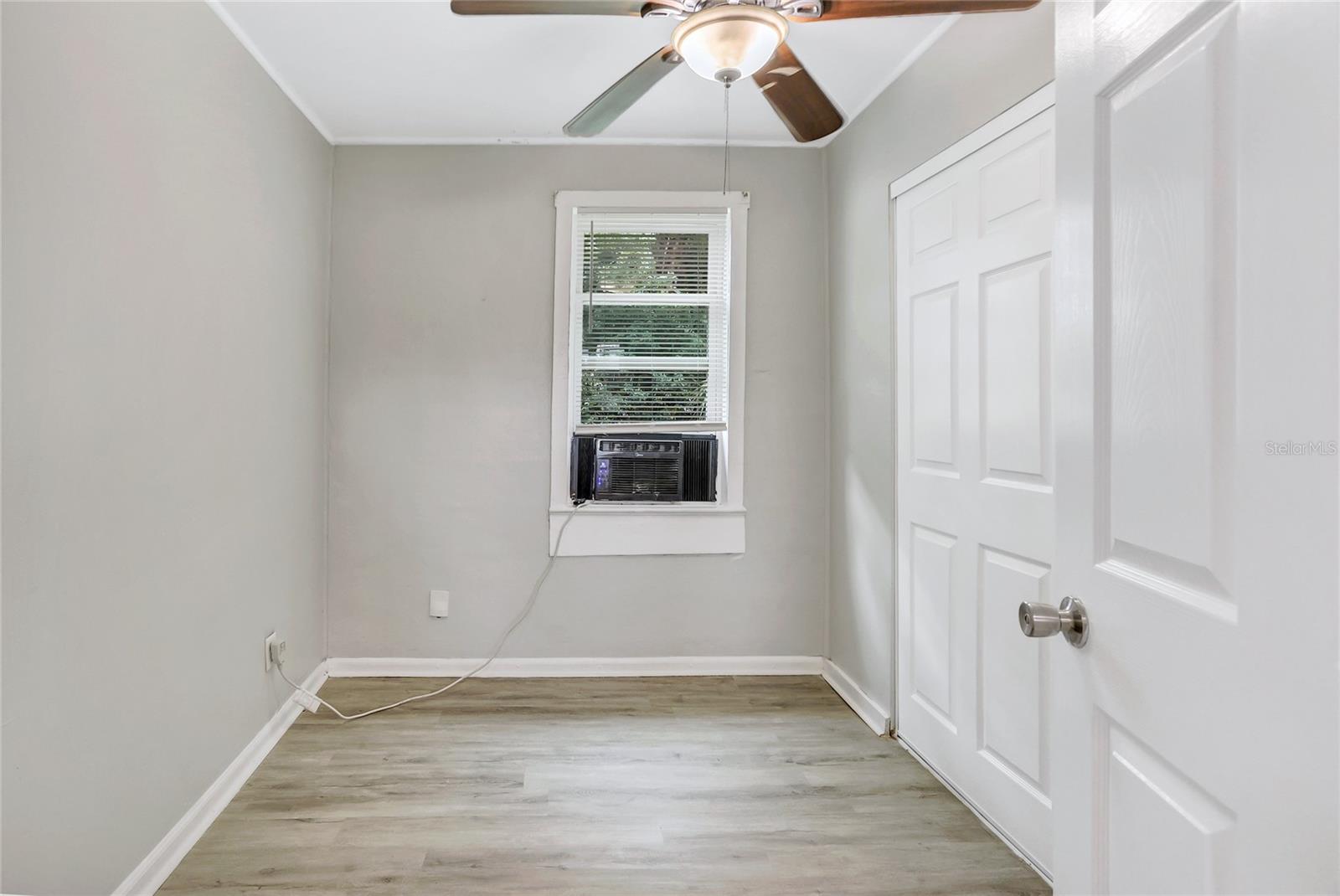 1106 S LOCUST AVE, SANFORD, FL, 32771
