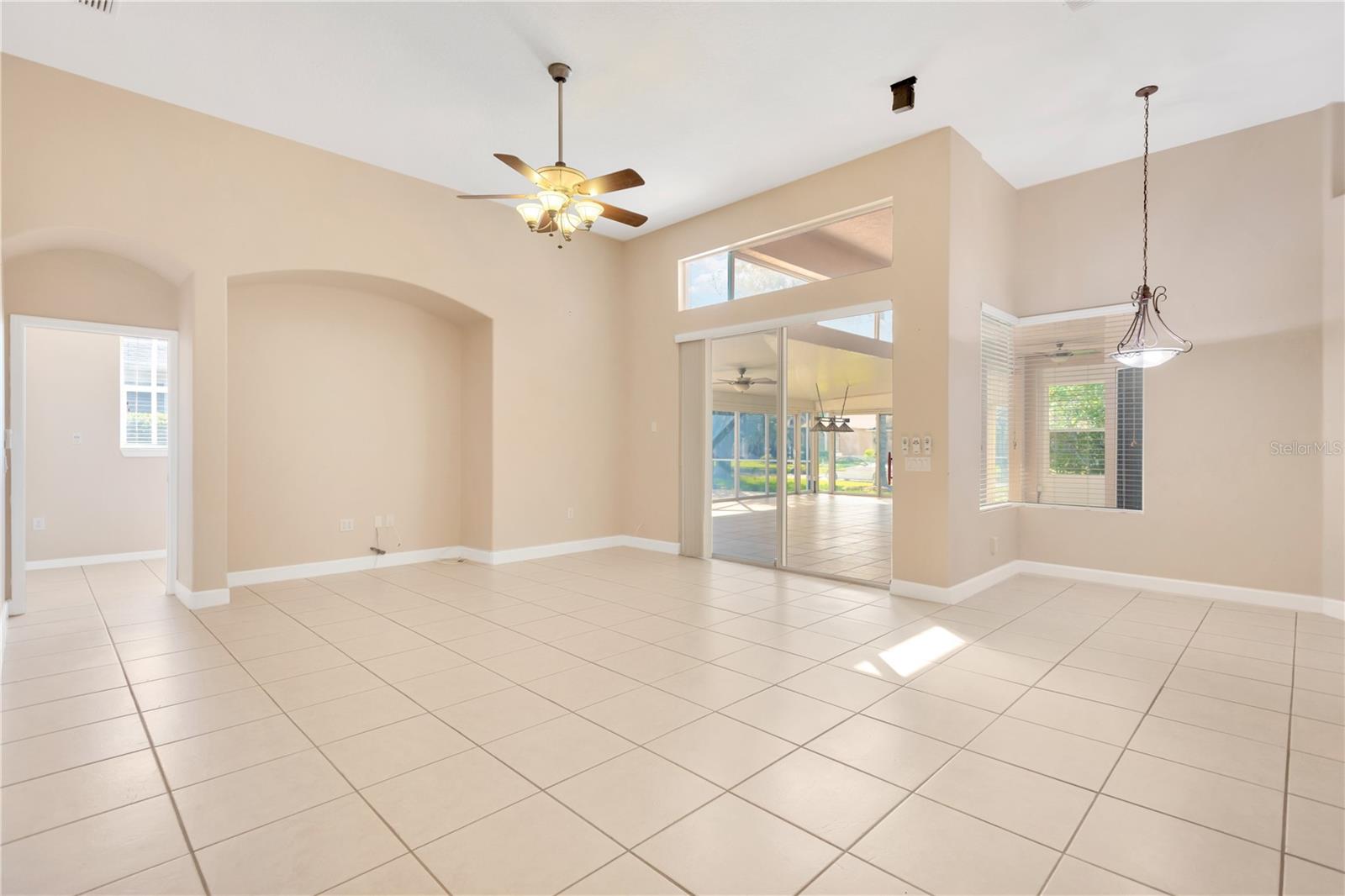 16315 SAMBOURNE LN, TAMPA, FL, 33647