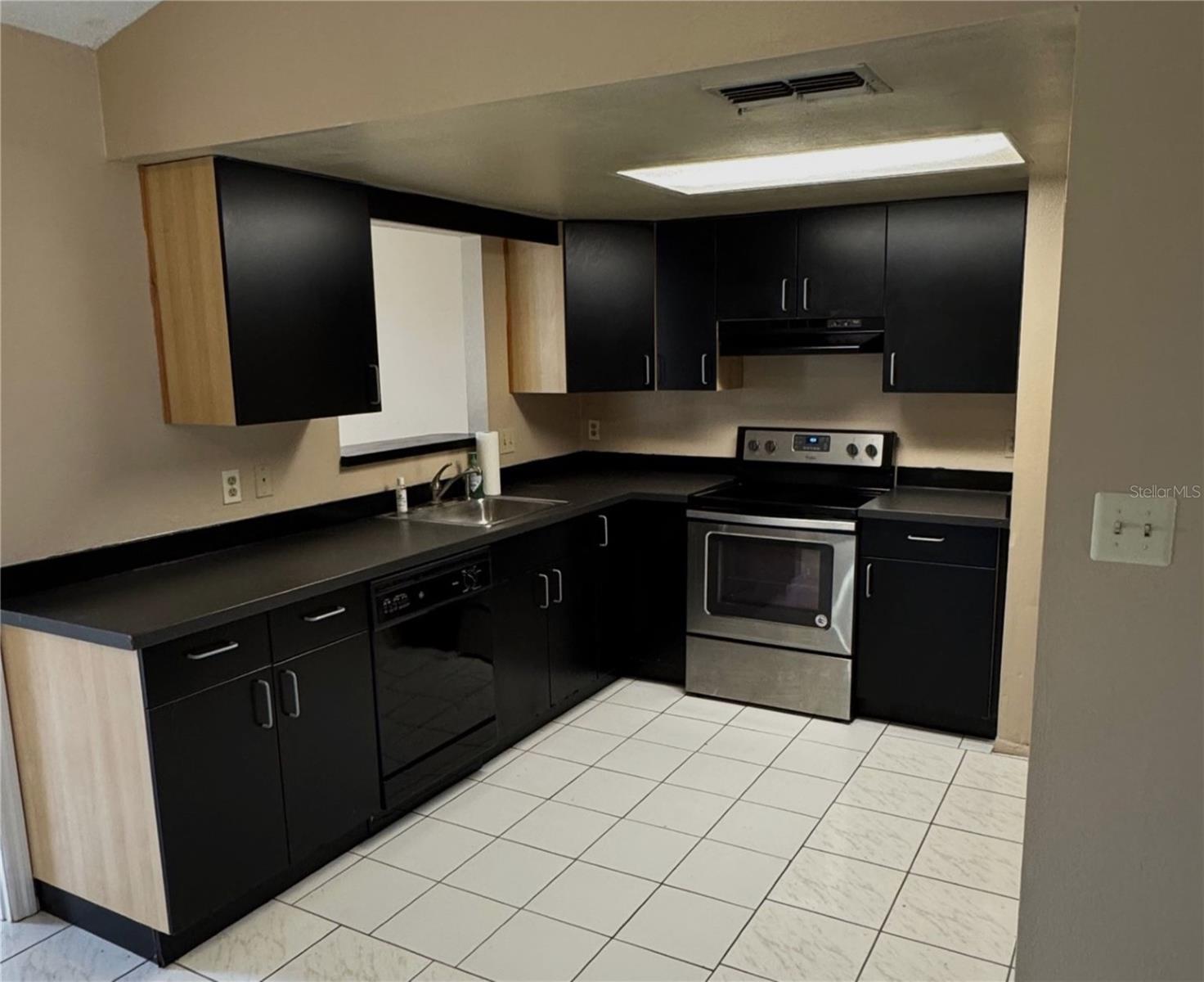 7140 ORCHID LAKE RD, NEW PORT RICHEY, FL, 34653