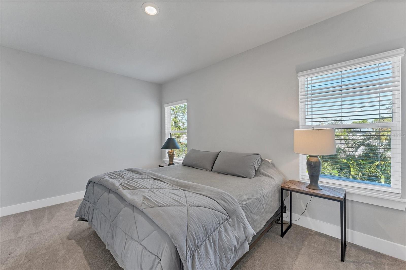 2563 PROSPECT ST, SARASOTA, FL, 34239