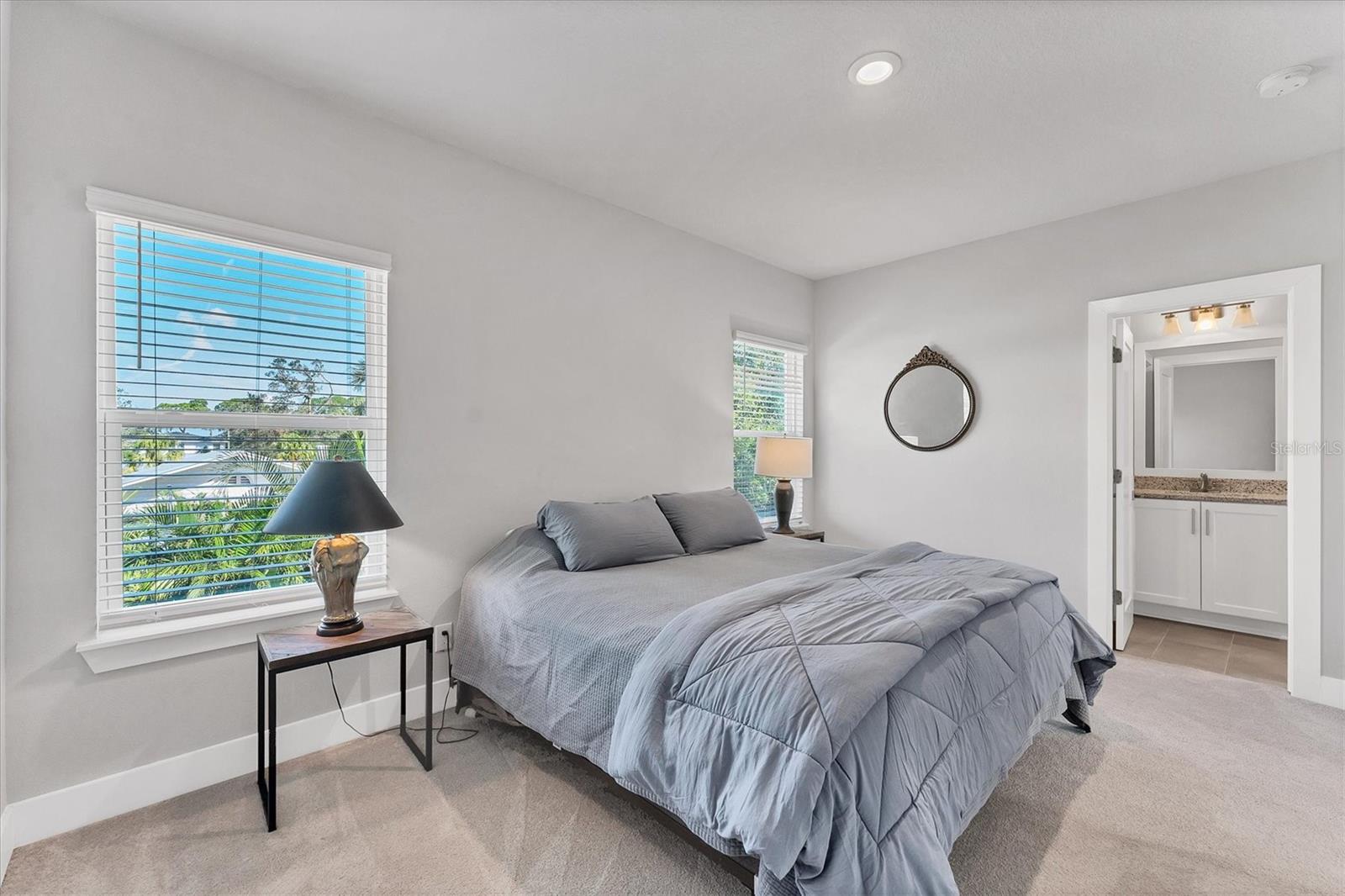 2563 PROSPECT ST, SARASOTA, FL, 34239