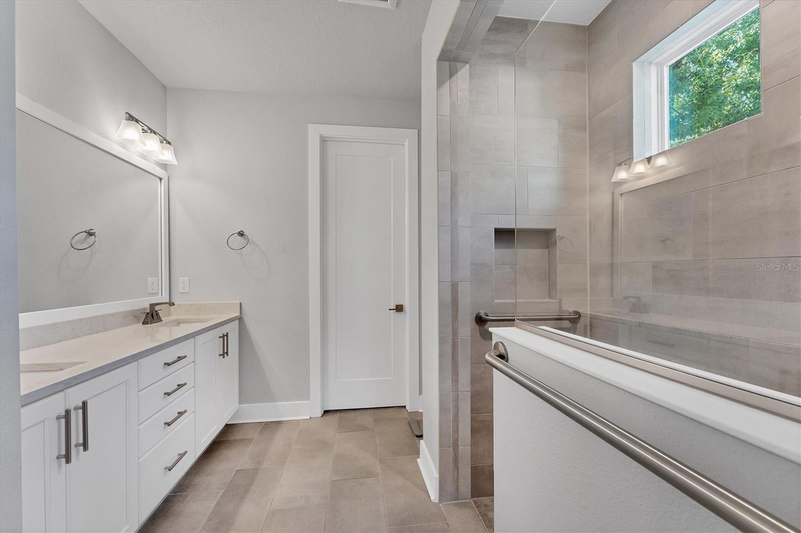 2563 PROSPECT ST, SARASOTA, FL, 34239