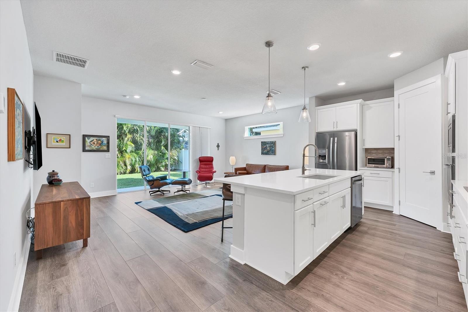 2563 PROSPECT ST, SARASOTA, FL, 34239