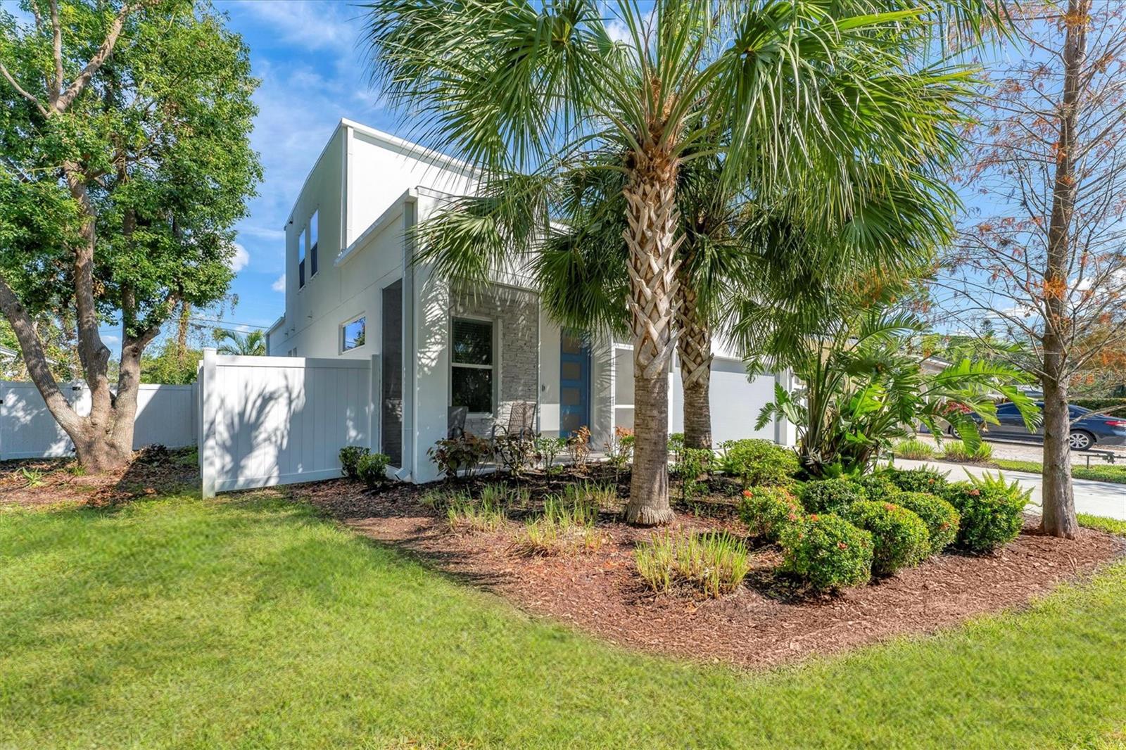 2563 PROSPECT ST, SARASOTA, FL, 34239