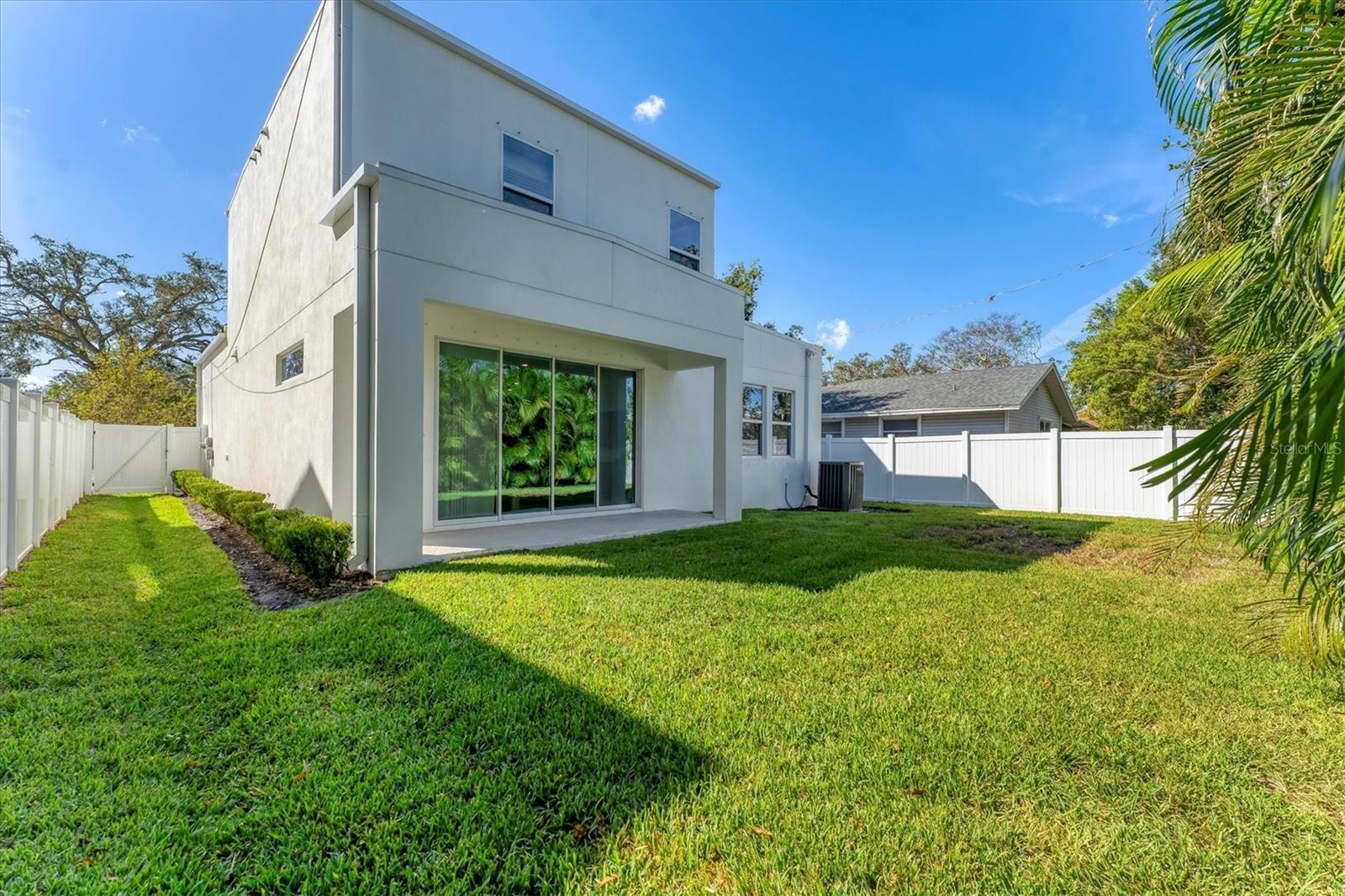 2563 PROSPECT ST, SARASOTA, FL, 34239