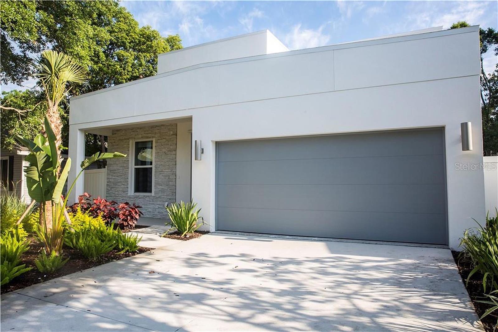 2563 PROSPECT ST, SARASOTA, FL, 34239