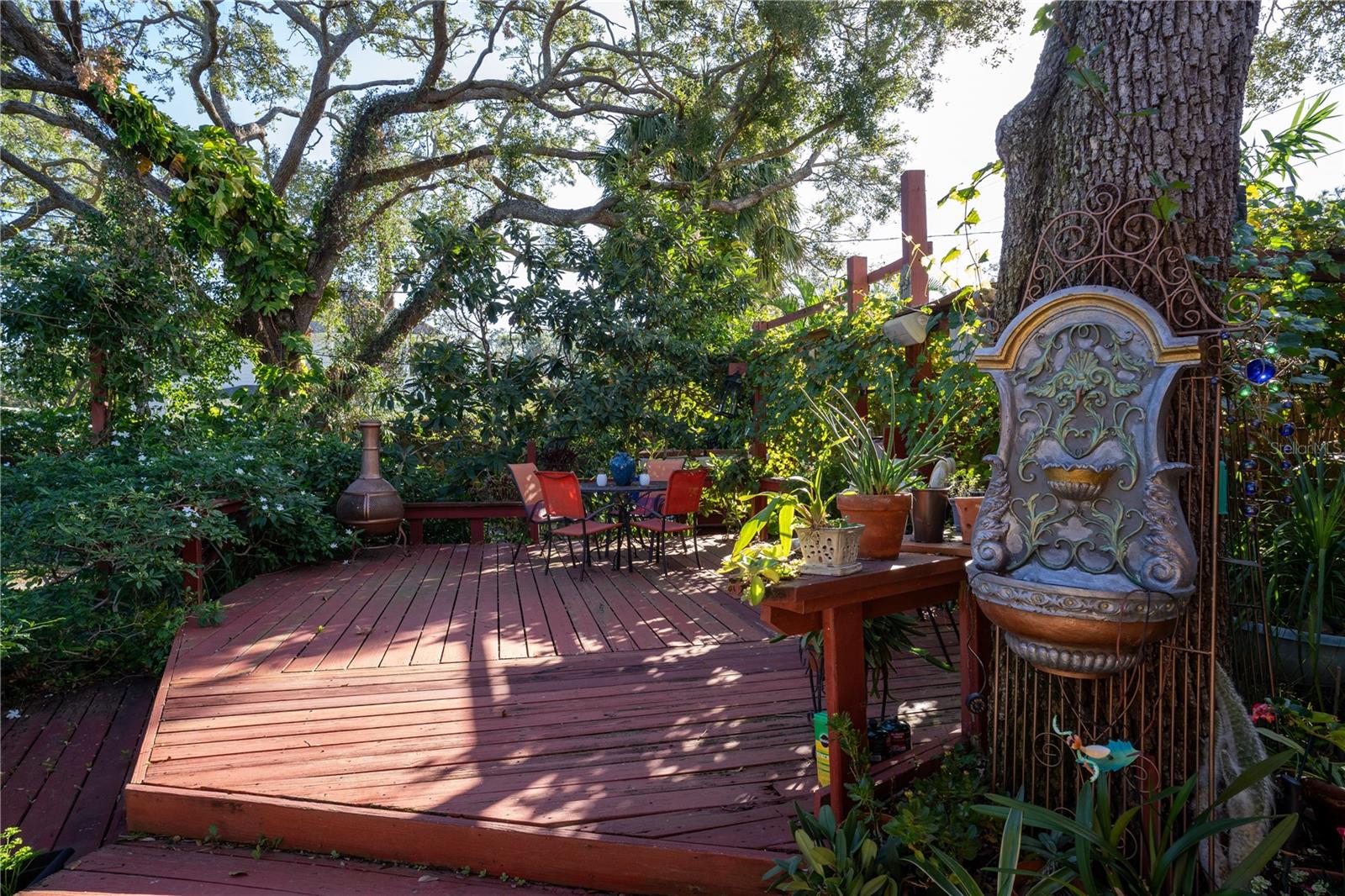 2406 S CLARK AVE, TAMPA, FL, 33629