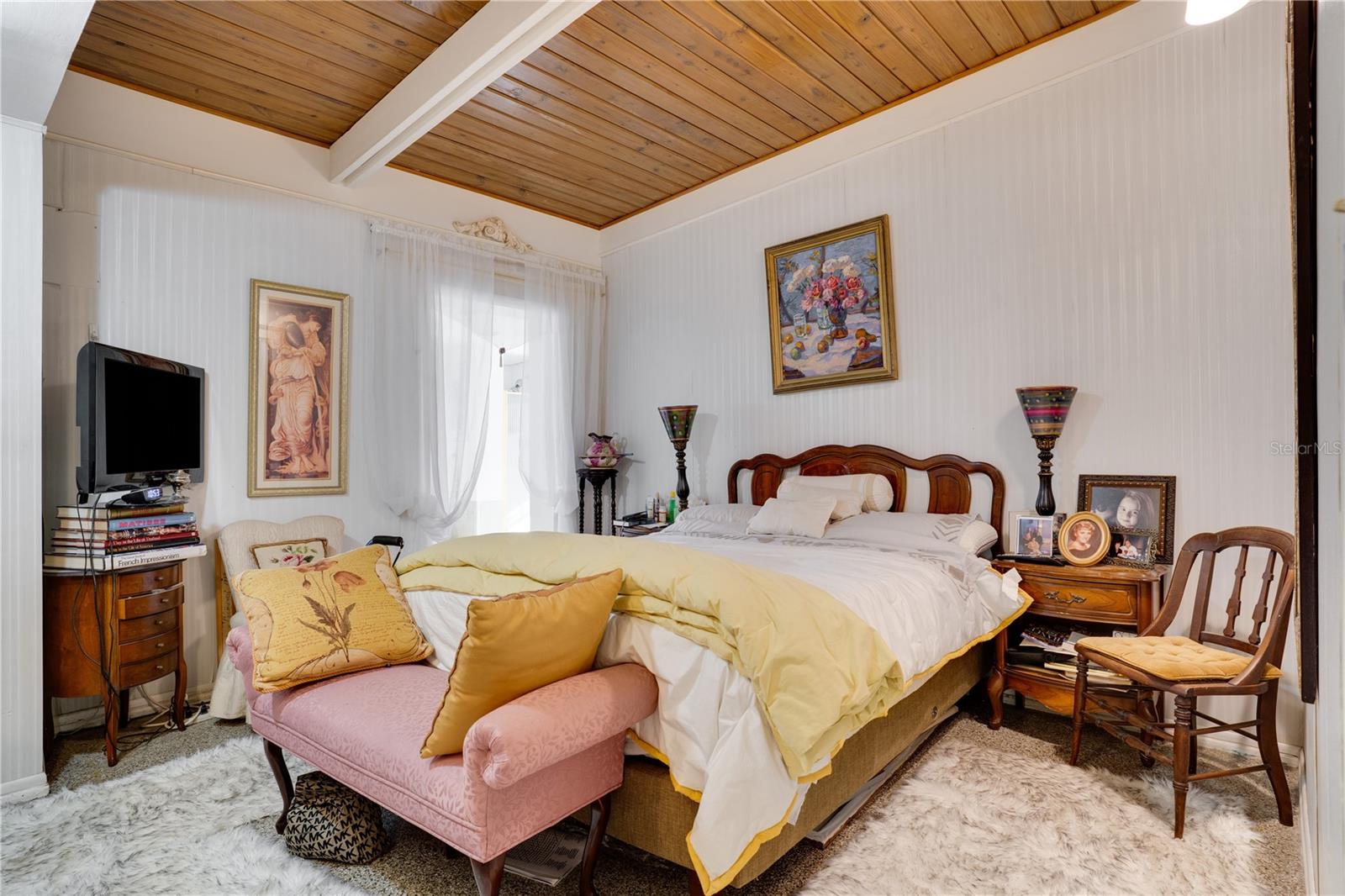 2406 S CLARK AVE, TAMPA, FL, 33629