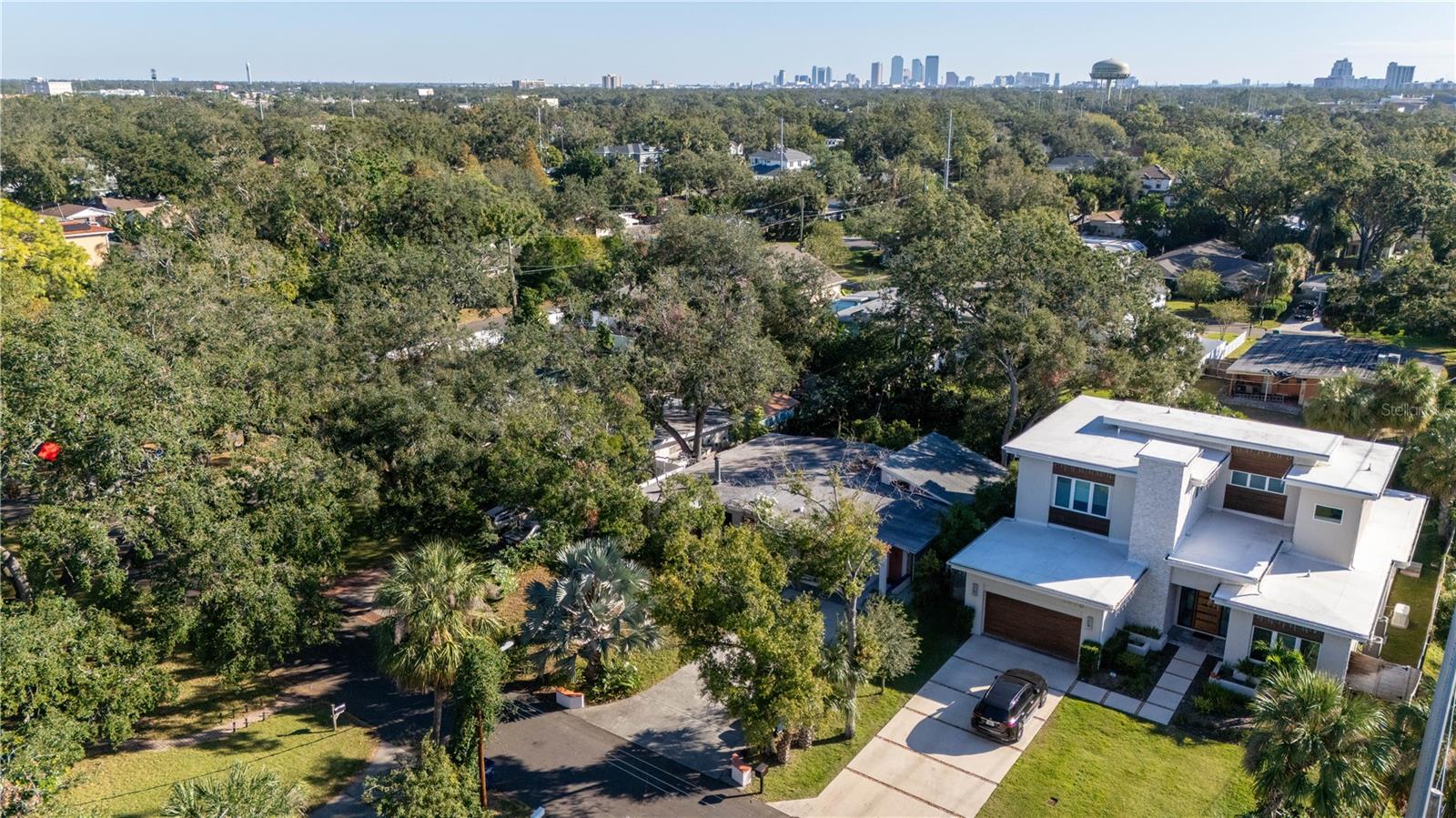 2406 S CLARK AVE, TAMPA, FL, 33629