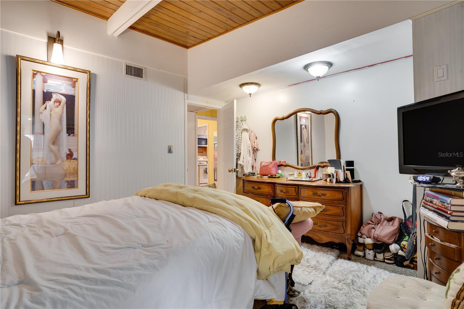 2406 S CLARK AVE, TAMPA, FL, 33629