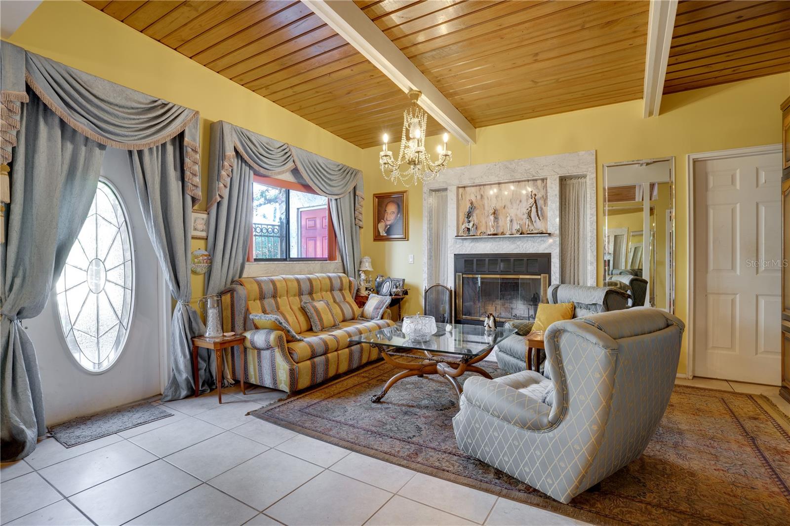 2406 S CLARK AVE, TAMPA, FL, 33629