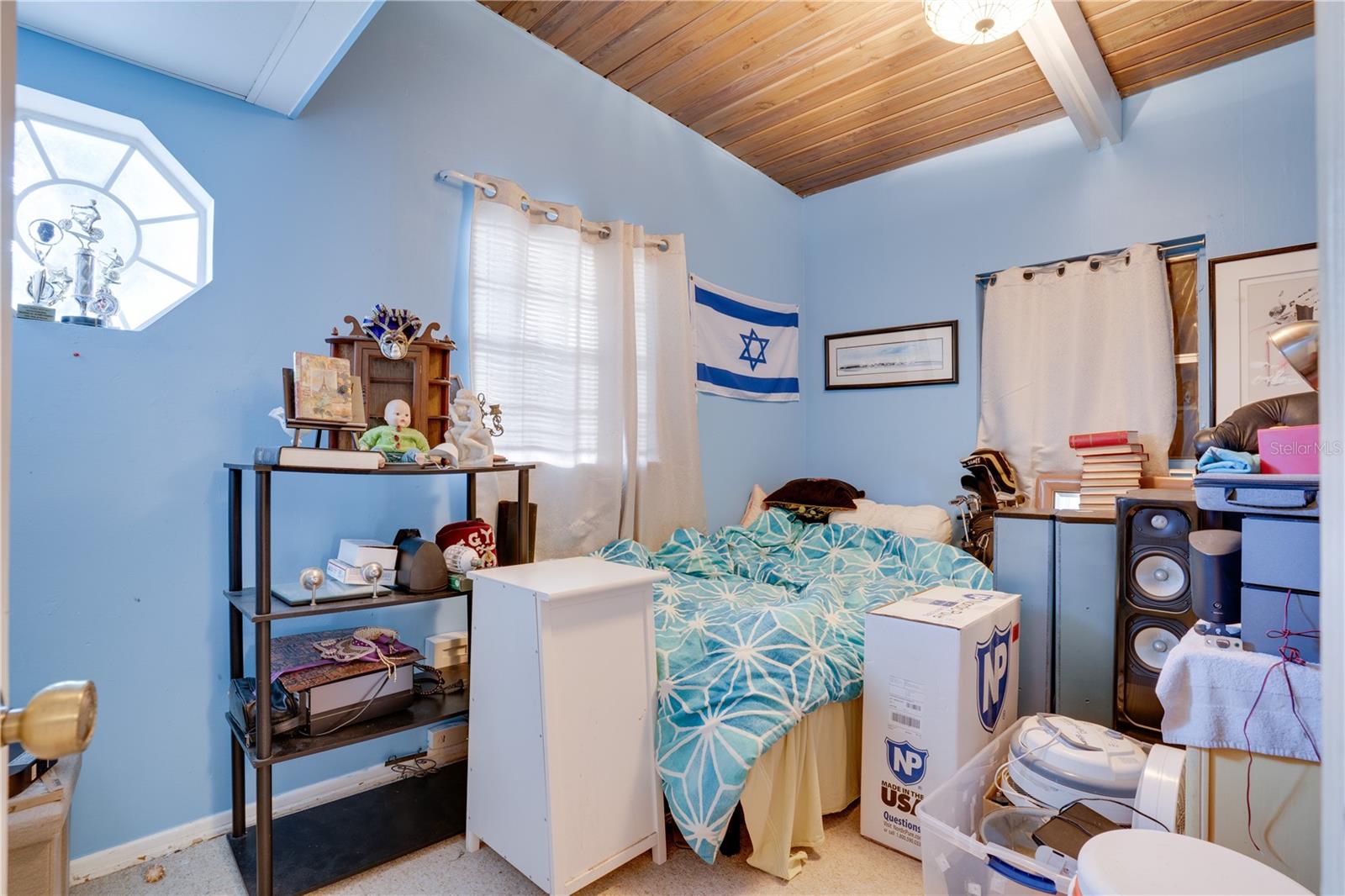 2406 S CLARK AVE, TAMPA, FL, 33629