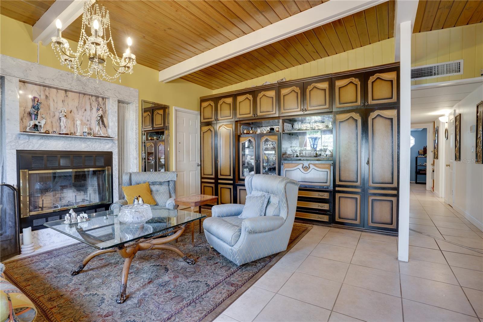 2406 S CLARK AVE, TAMPA, FL, 33629