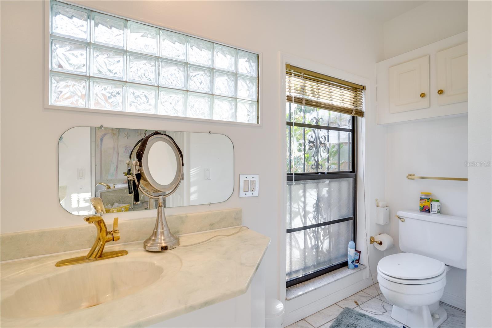 2406 S CLARK AVE, TAMPA, FL, 33629
