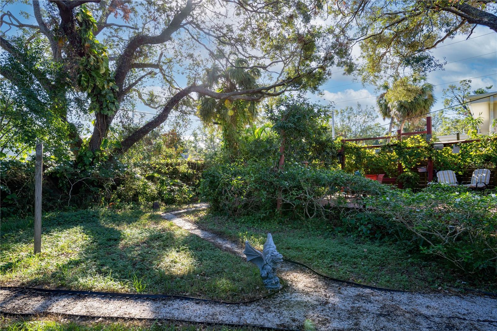 2406 S CLARK AVE, TAMPA, FL, 33629