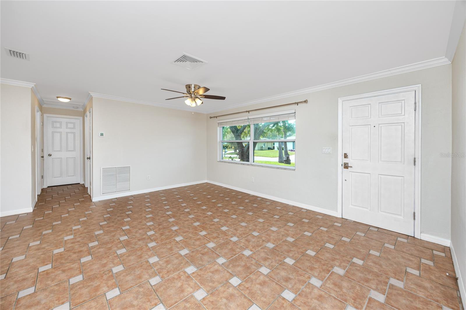 2185 PINE RIDGE DR, CLEARWATER, FL, 33763