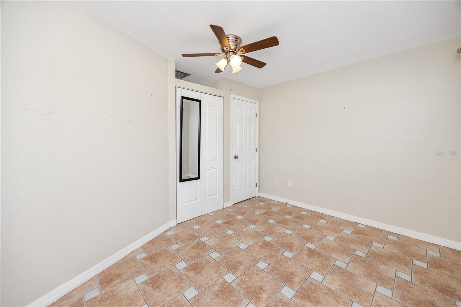 2185 PINE RIDGE DR, CLEARWATER, FL, 33763