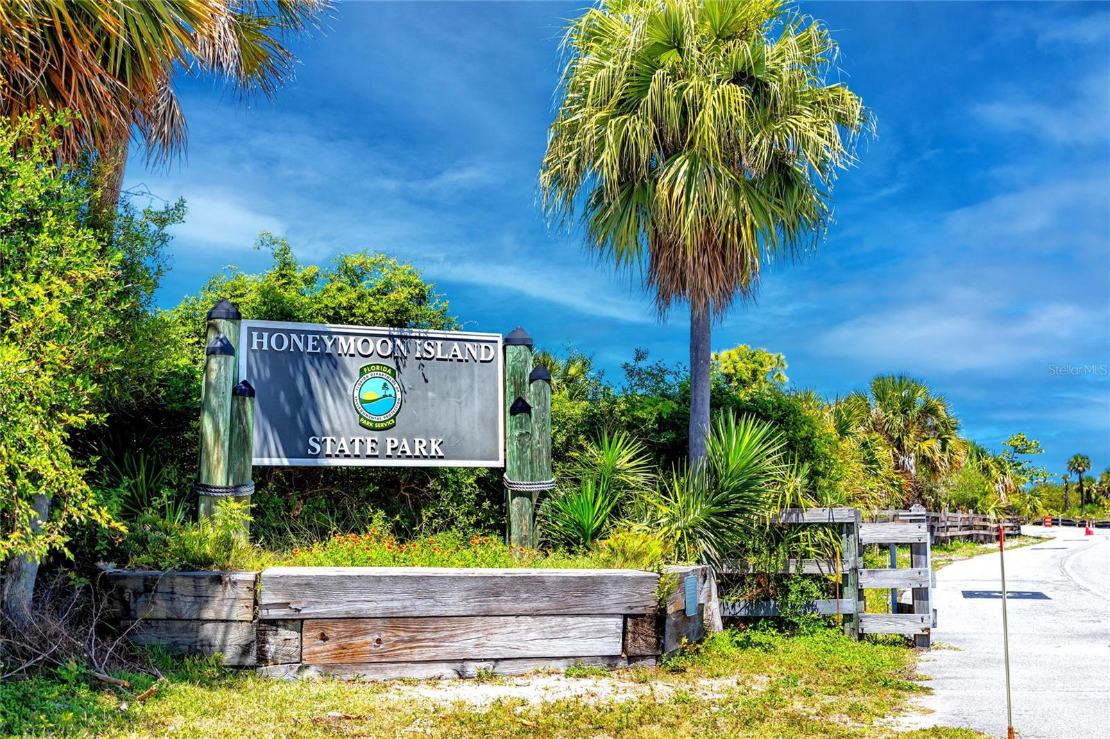 2185 PINE RIDGE DR, CLEARWATER, FL, 33763